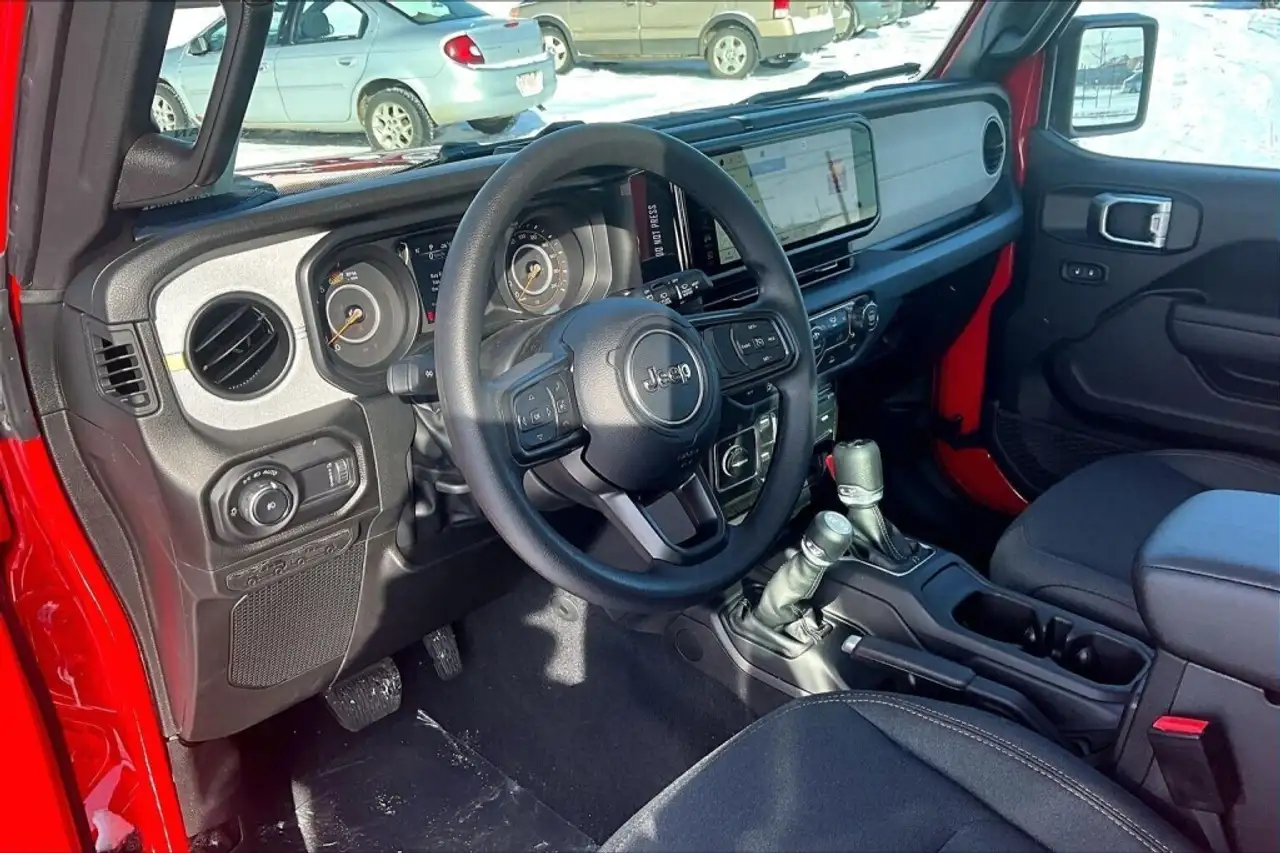 Jeep Wrangler снимка Jeep Wrangler