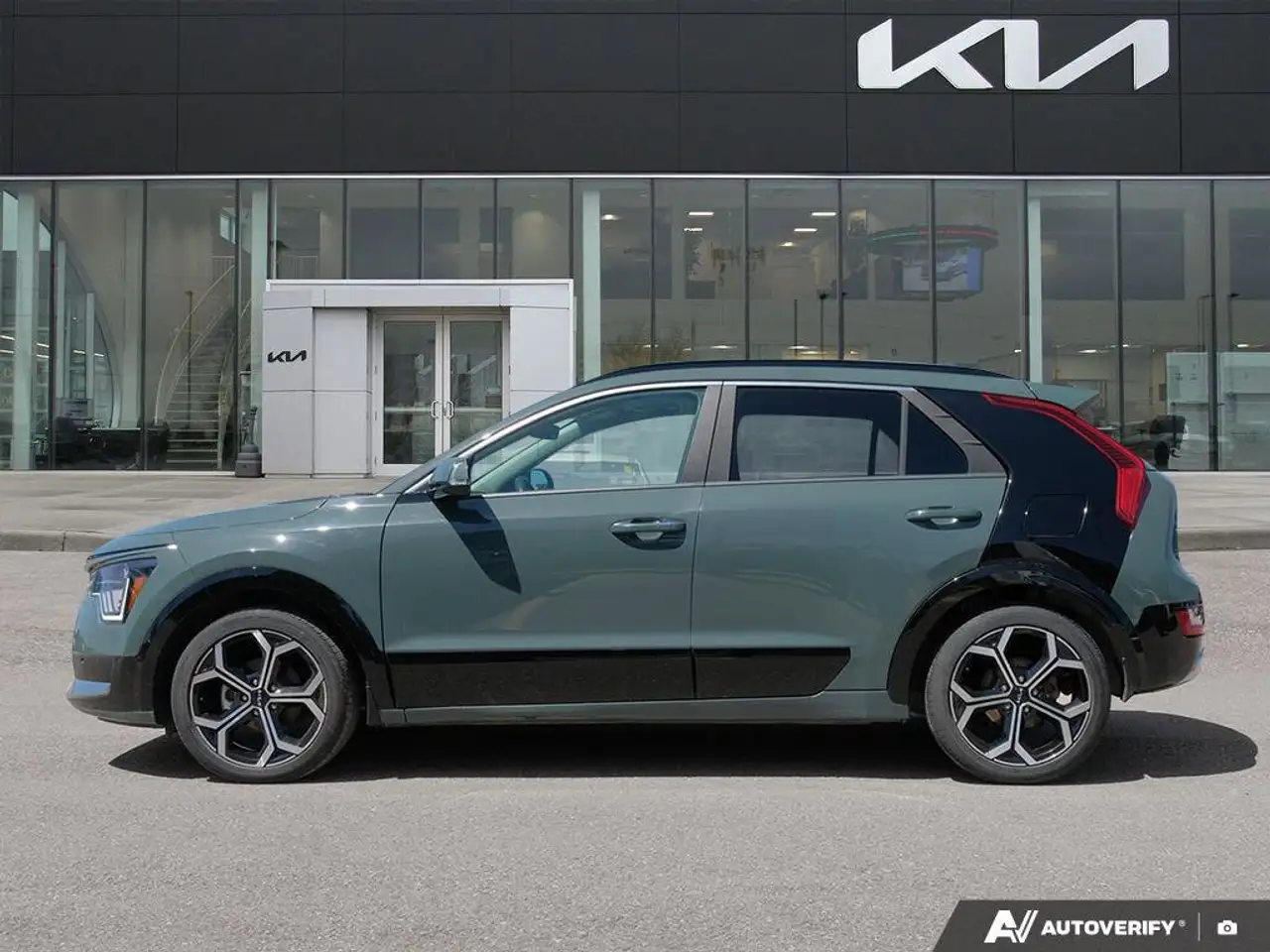 Kia Niro снимка Kia Niro