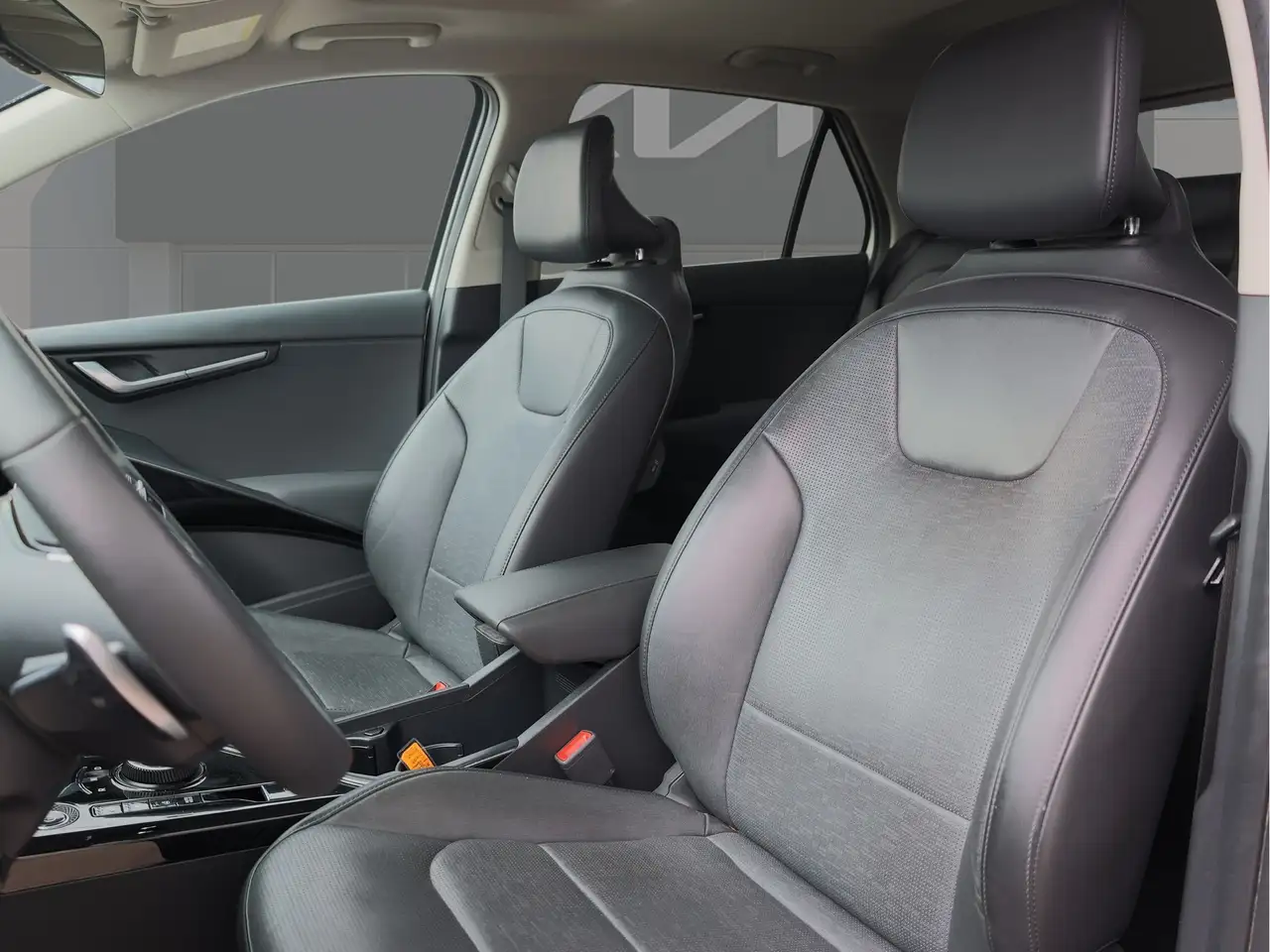 Kia Niro снимка Kia Niro