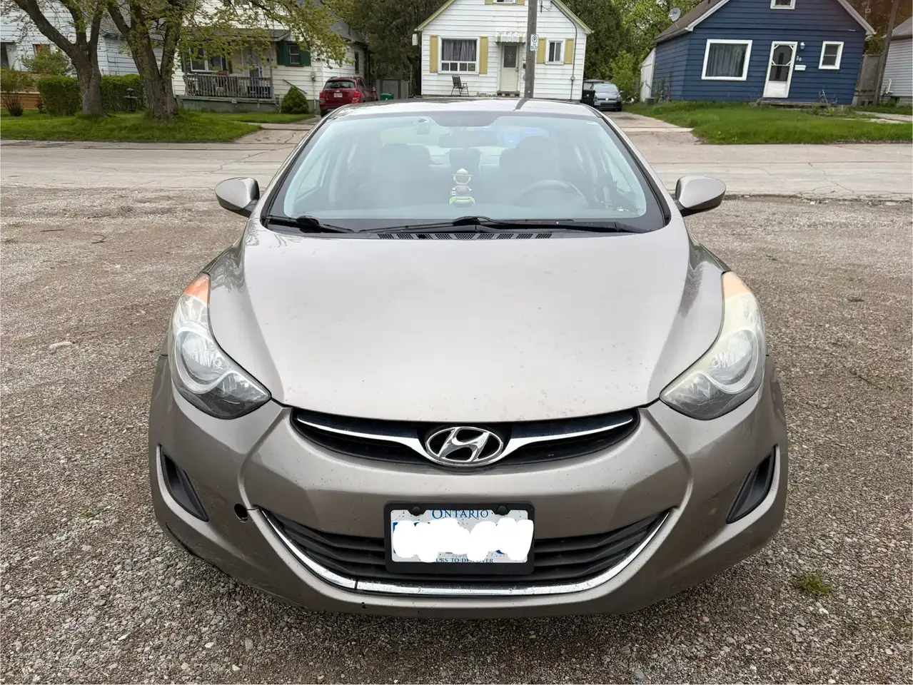 Hyundai ELANTRA photo Hyundai ELANTRA
