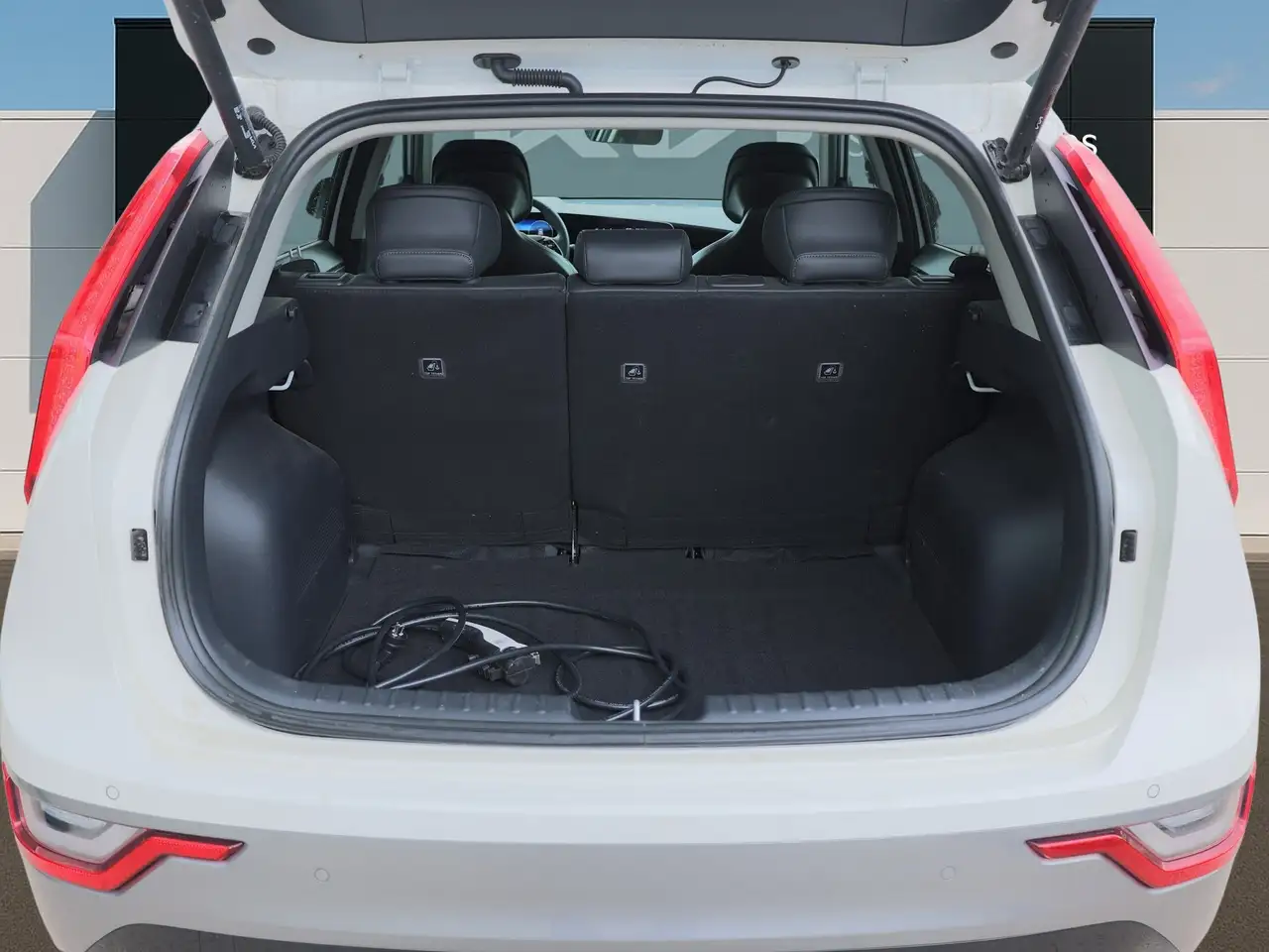 Kia Niro снимка Kia Niro