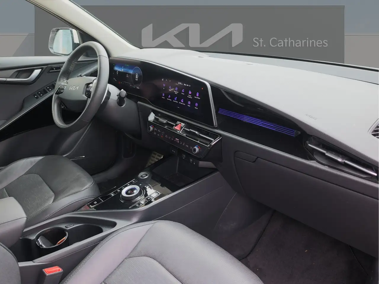 Kia Niro снимка Kia Niro