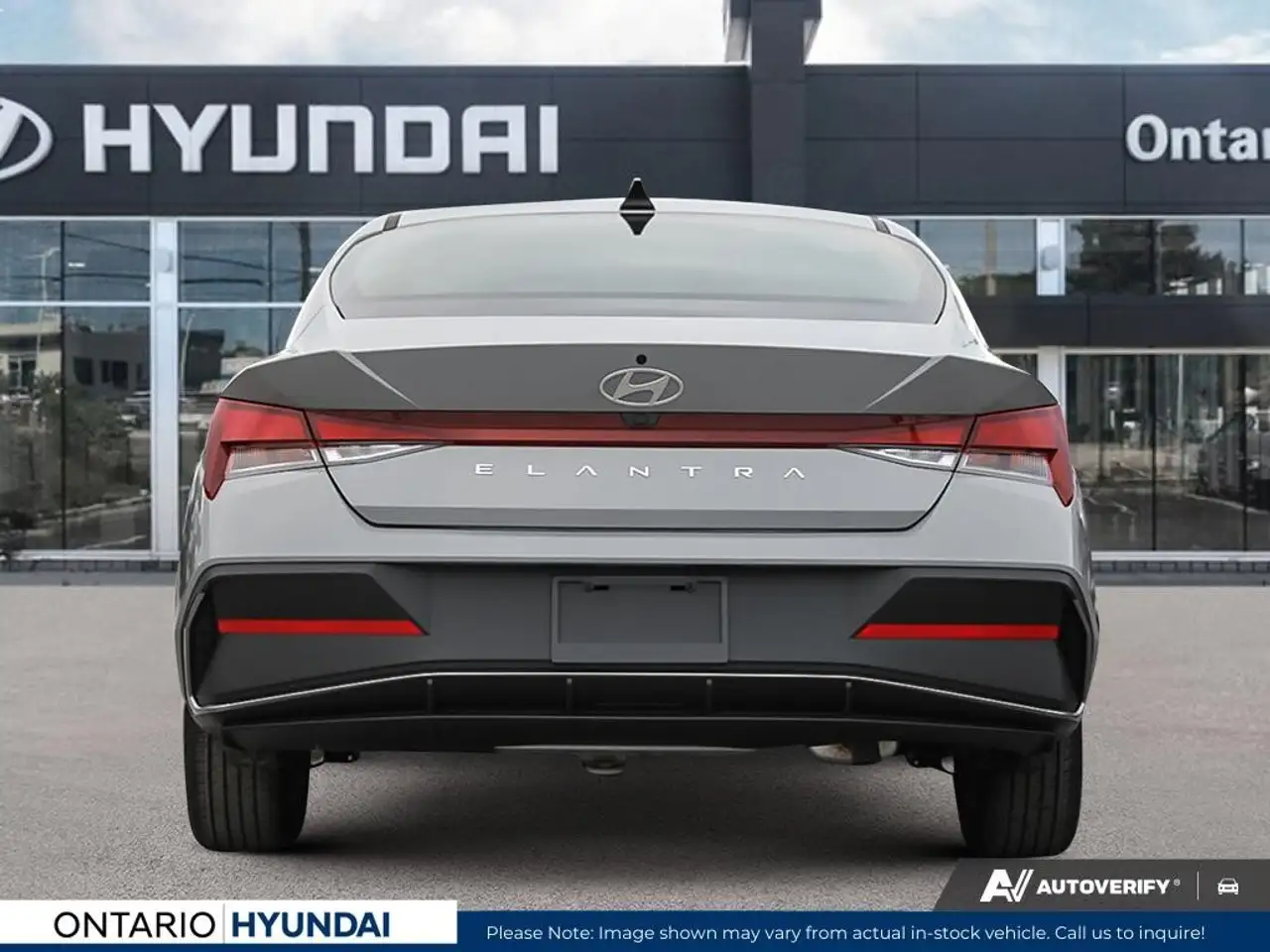 Hyundai ELANTRA снимка Hyundai ELANTRA