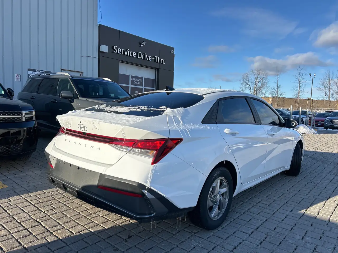 Hyundai ELANTRA снимка Hyundai ELANTRA