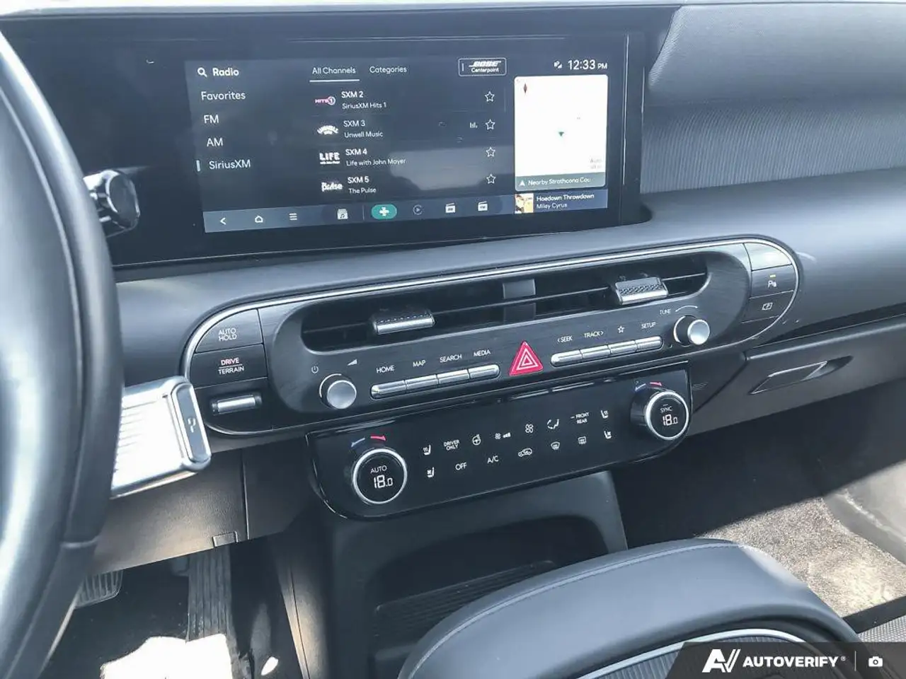 Hyundai PALISADE Hybrid снимка Hyundai PALISADE Hybrid