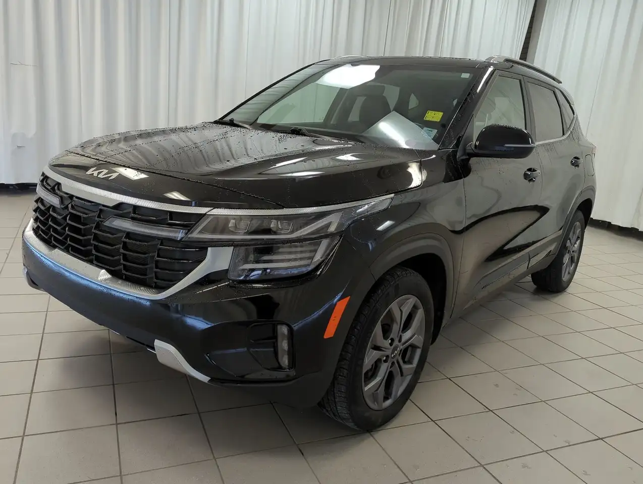 Kia Seltos снимка Kia Seltos