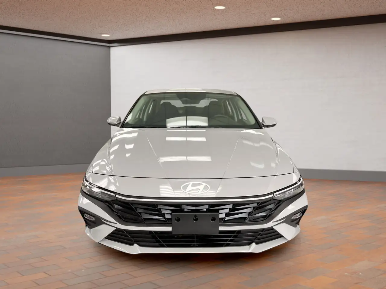 Hyundai ELANTRA photo Hyundai ELANTRA