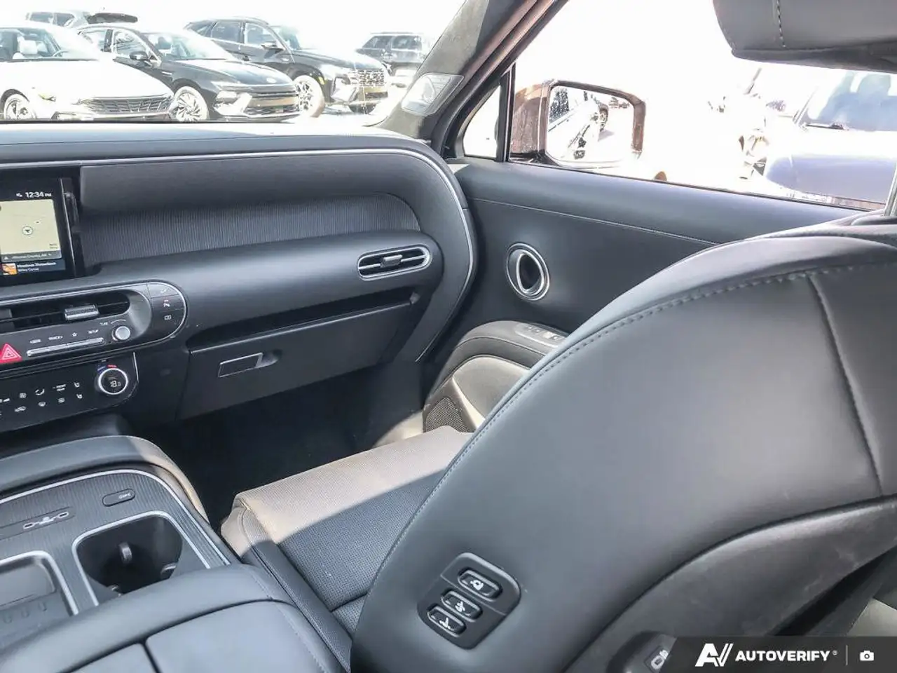 Hyundai PALISADE Hybrid снимка Hyundai PALISADE Hybrid