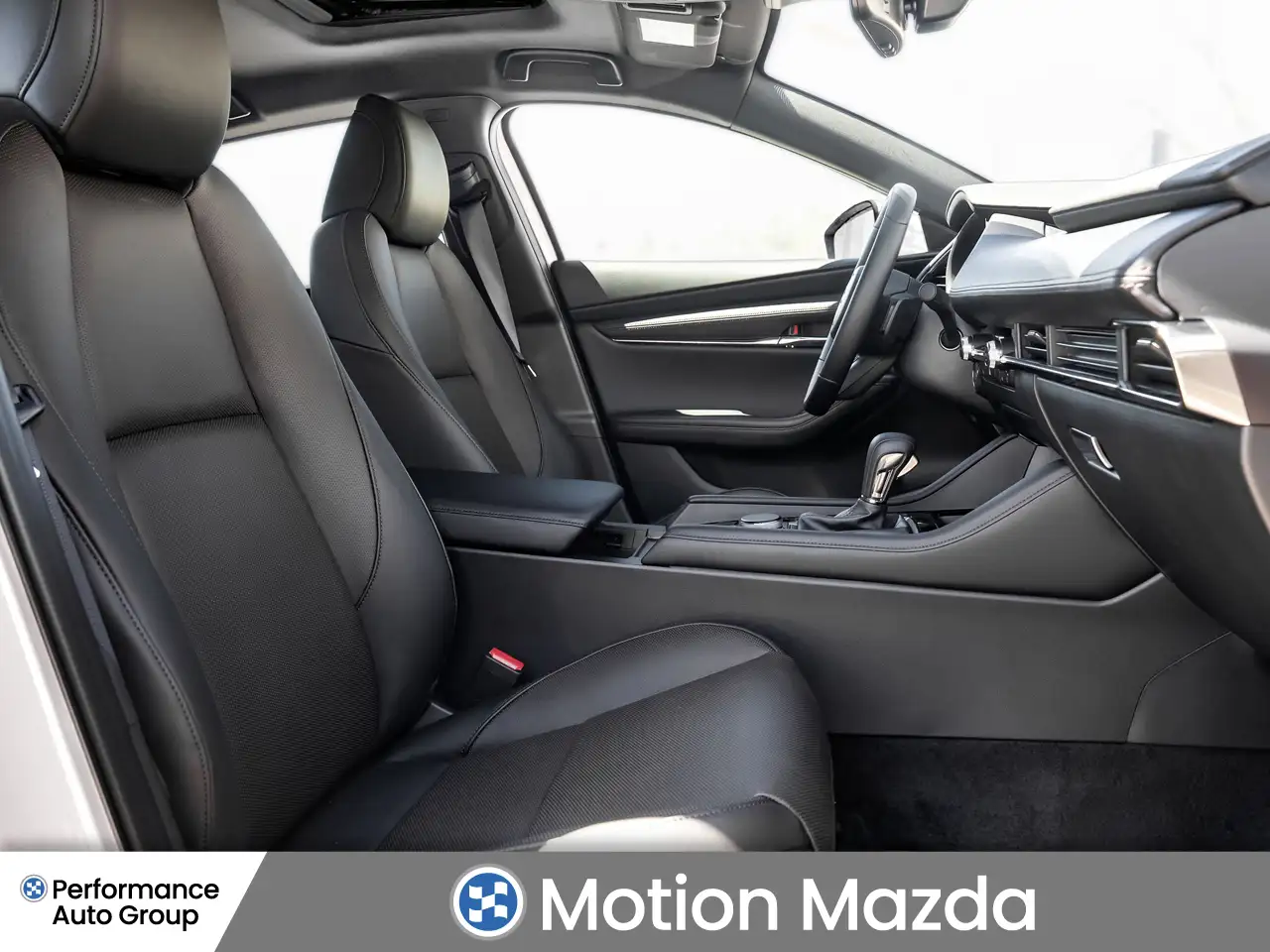 Mazda 3 снимка Mazda 3