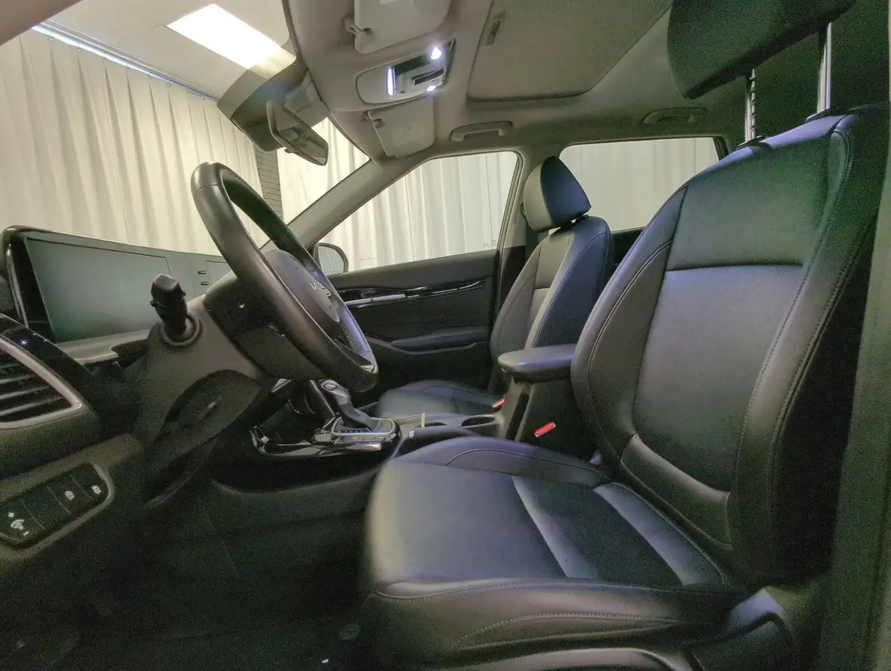 Kia Seltos снимка Kia Seltos