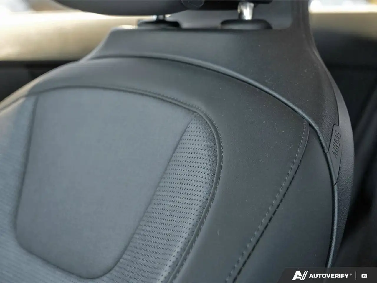 Kia Niro снимка Kia Niro