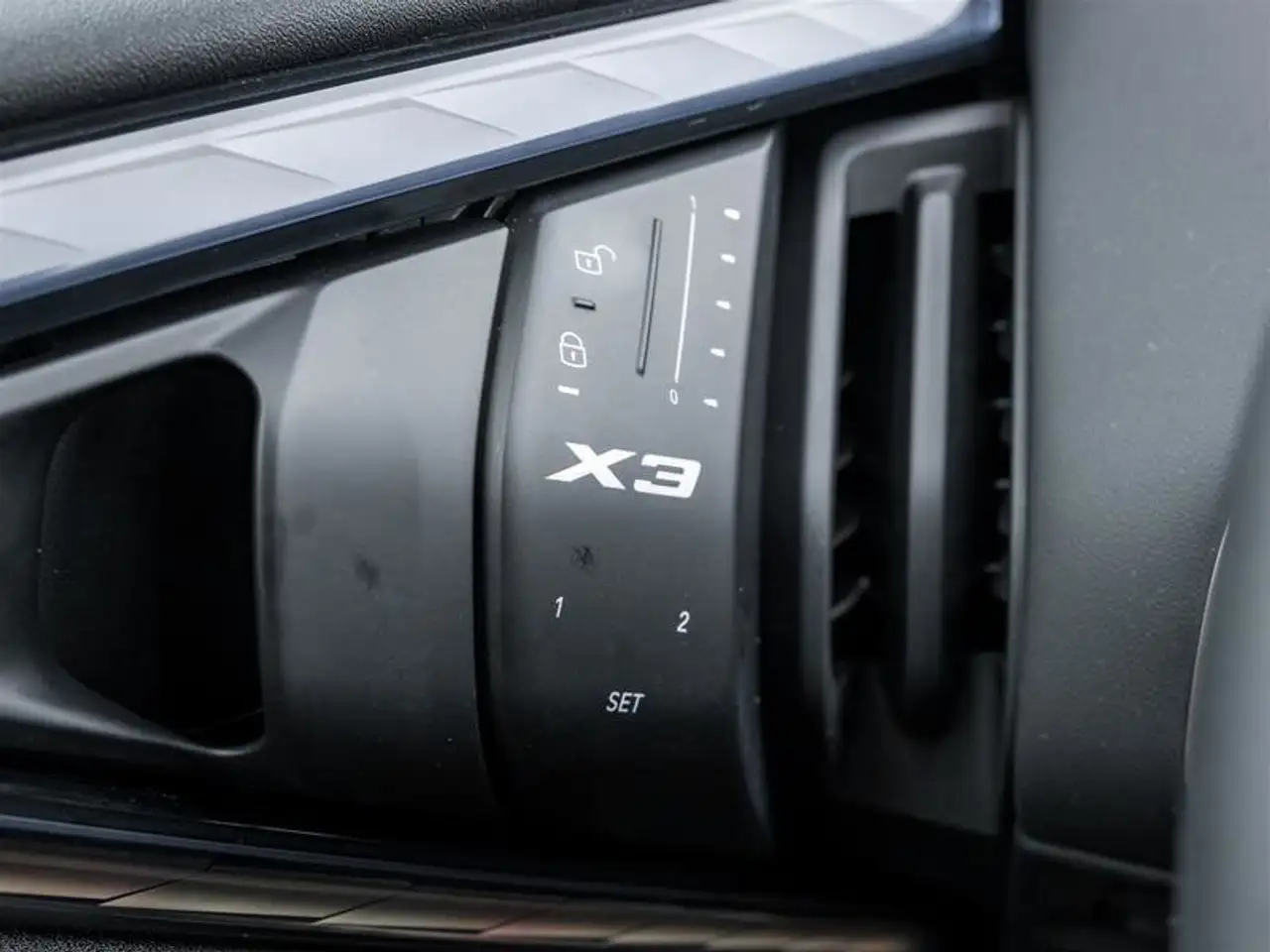 BMW X3 photo BMW X3