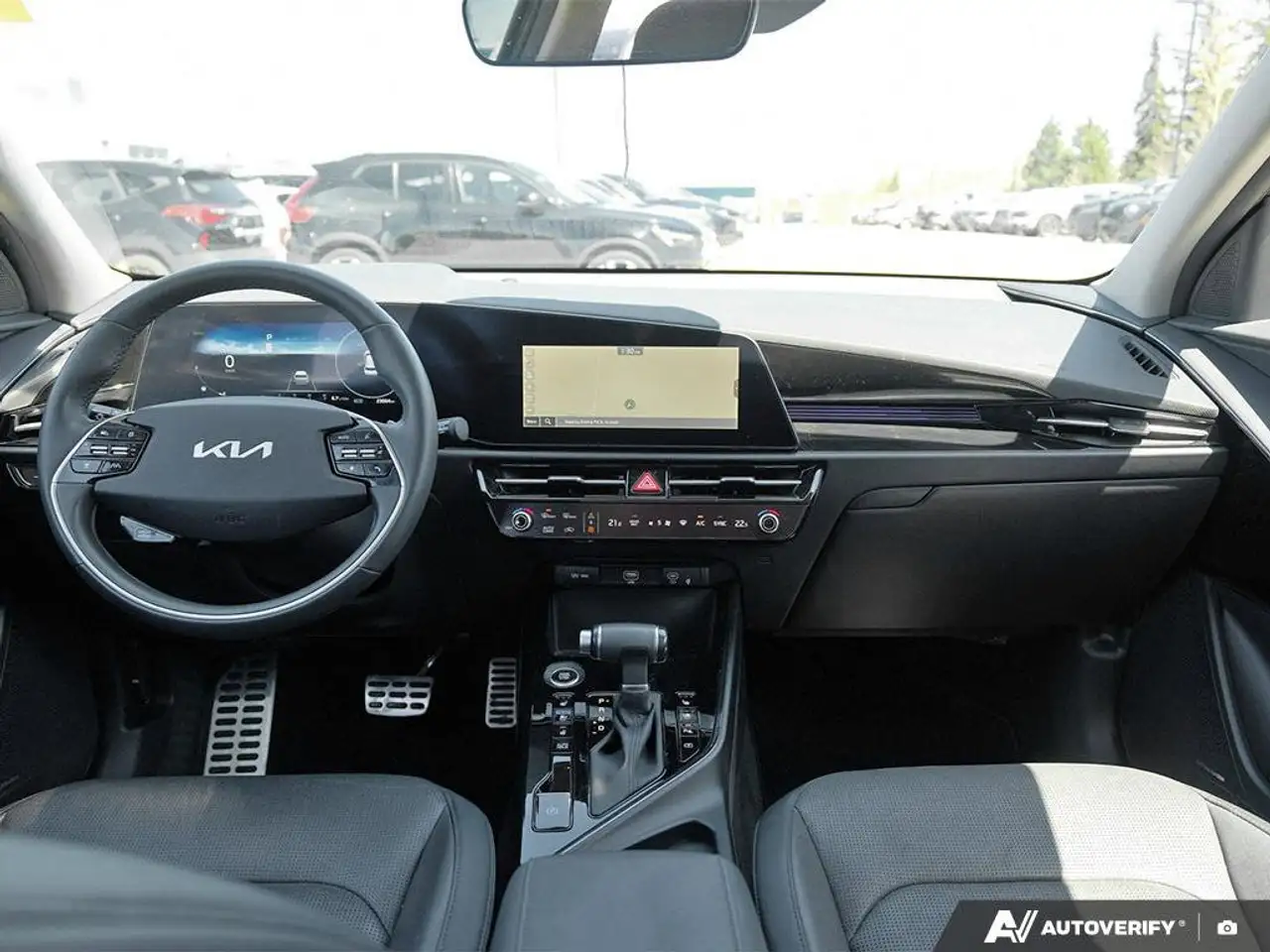 Kia Niro снимка Kia Niro