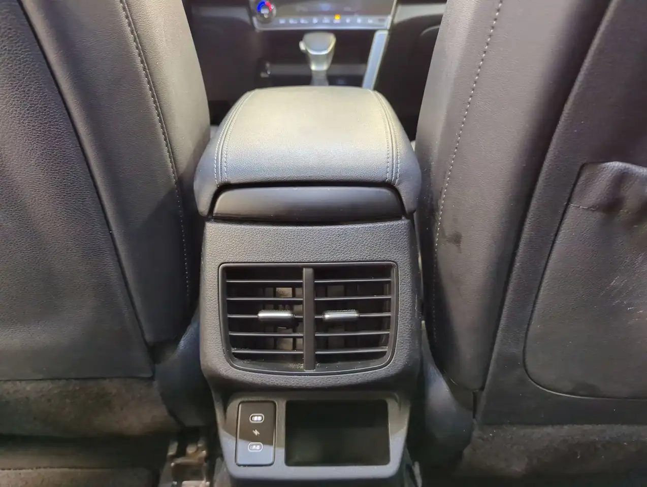 Kia Seltos снимка Kia Seltos