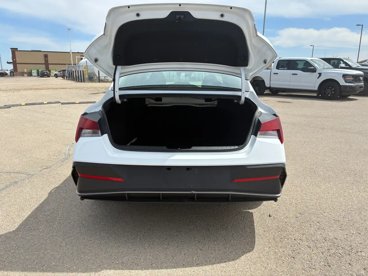 Hyundai ELANTRA снимка Hyundai ELANTRA