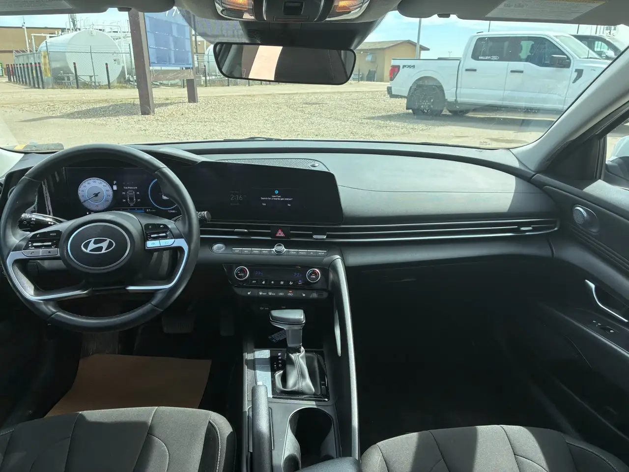 Hyundai ELANTRA снимка Hyundai ELANTRA