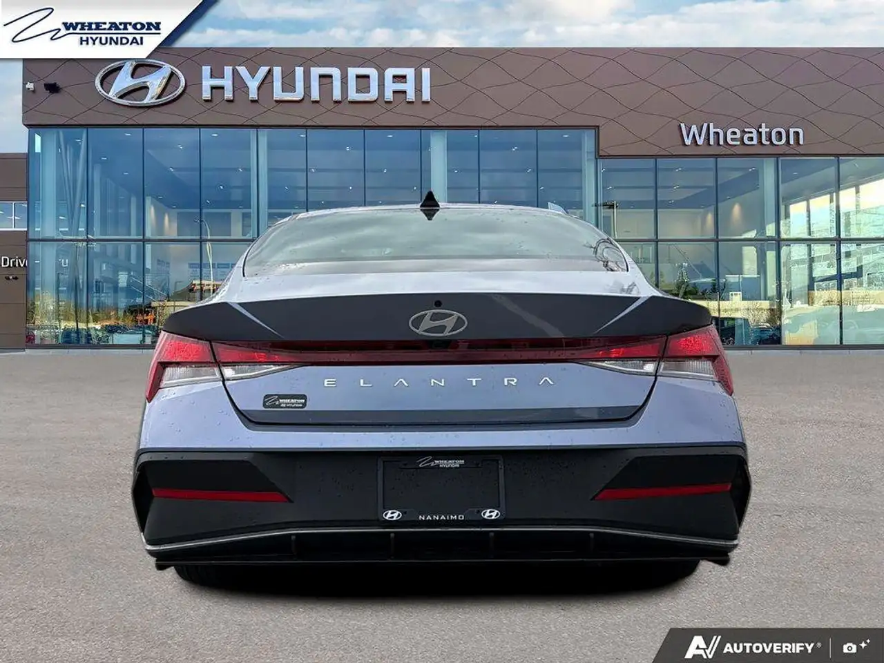 Hyundai ELANTRA photo Hyundai ELANTRA