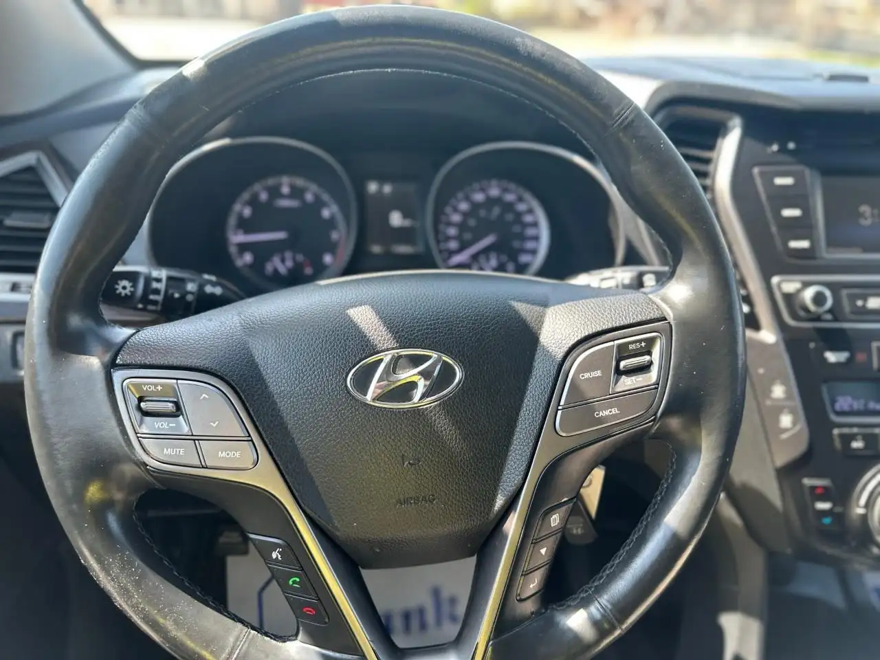 Hyundai SANTA FE снимка Hyundai SANTA FE