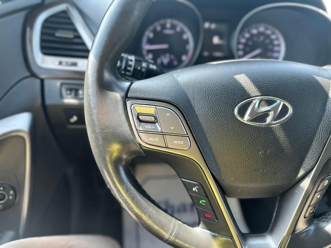 Hyundai SANTA FE снимка Hyundai SANTA FE
