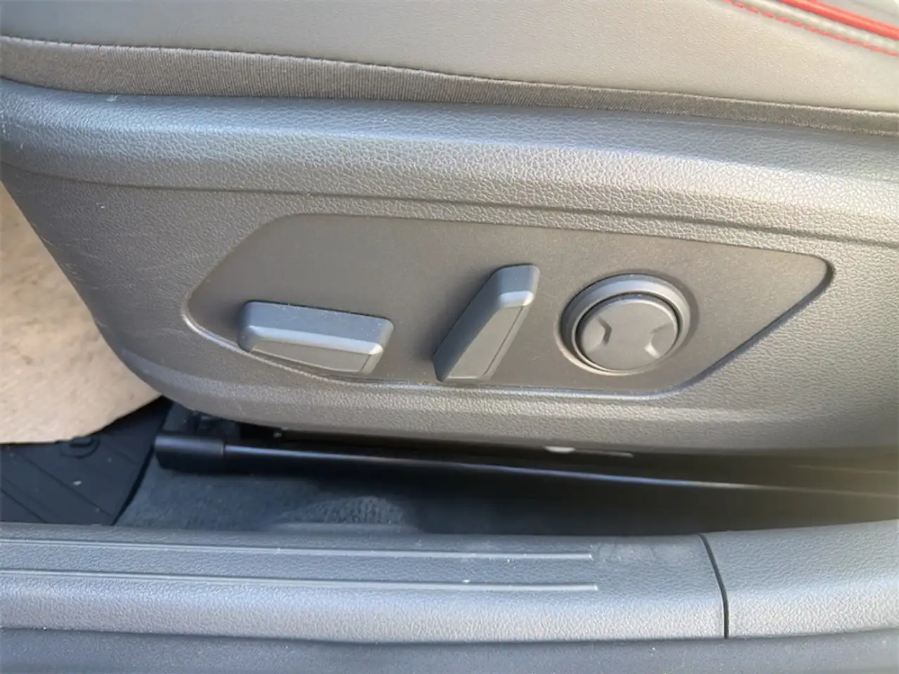 Hyundai SONATA снимка Hyundai SONATA