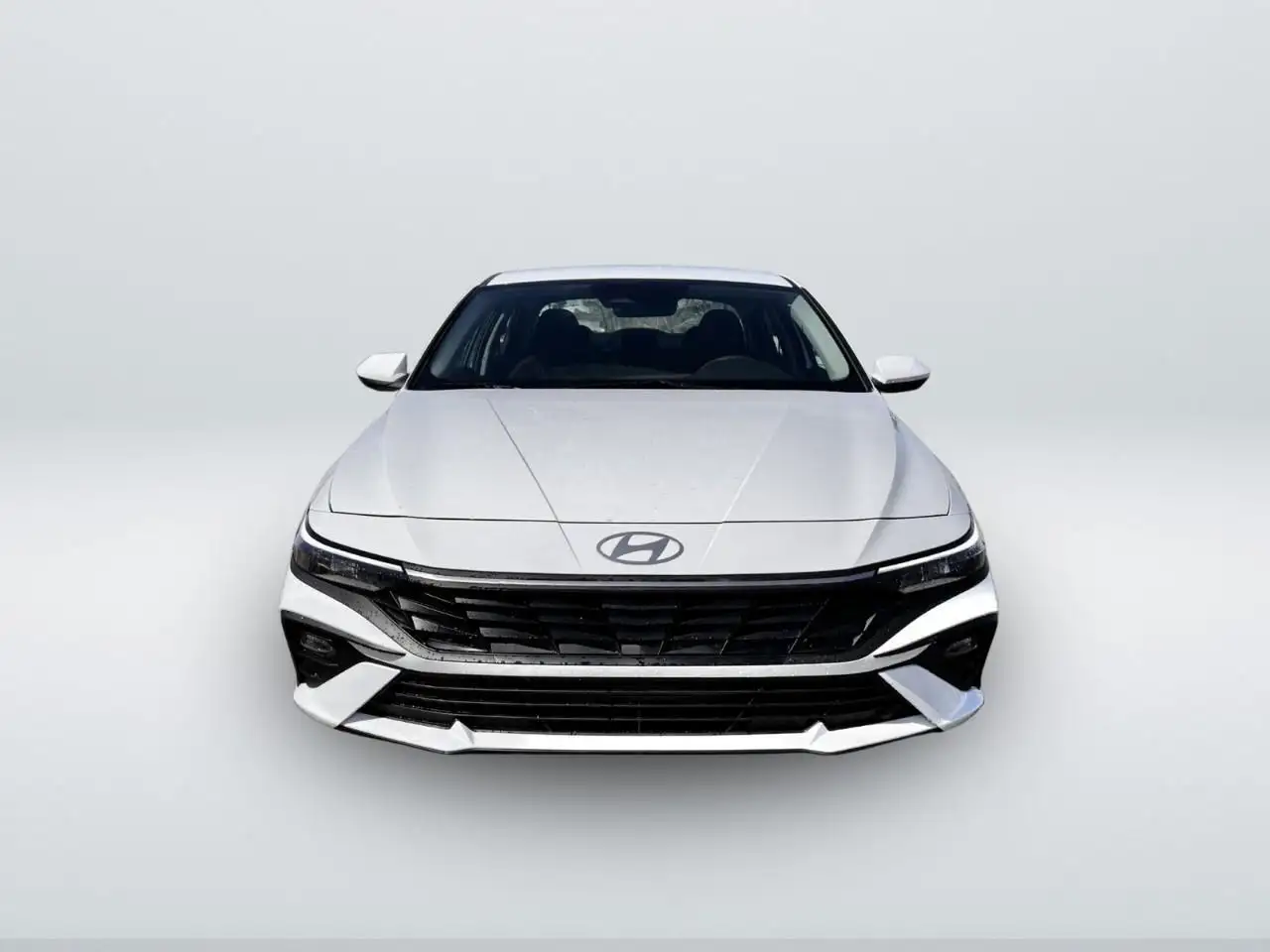 Hyundai ELANTRA photo Hyundai ELANTRA