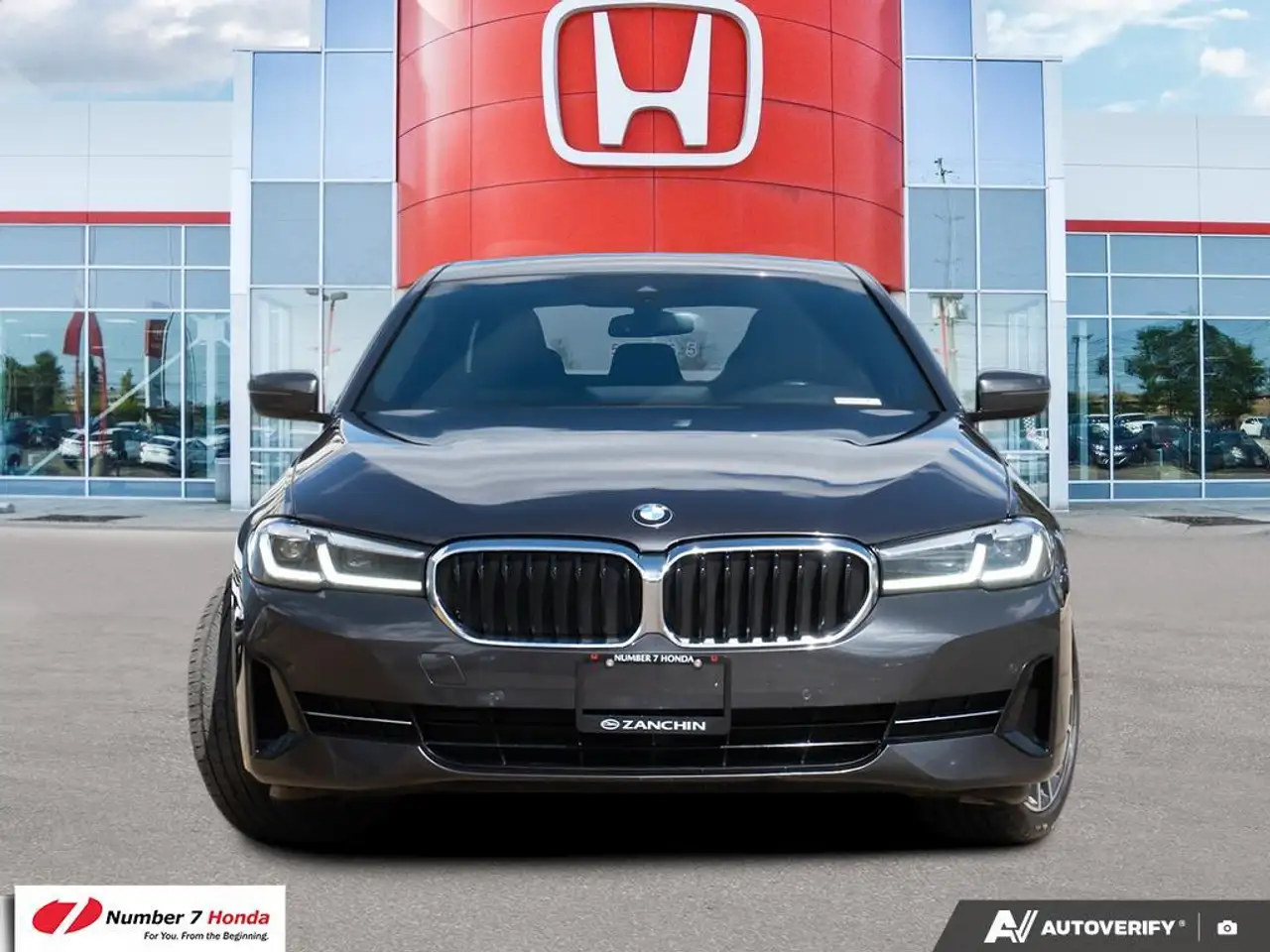 BMW 5 Series photo BMW 5 Series