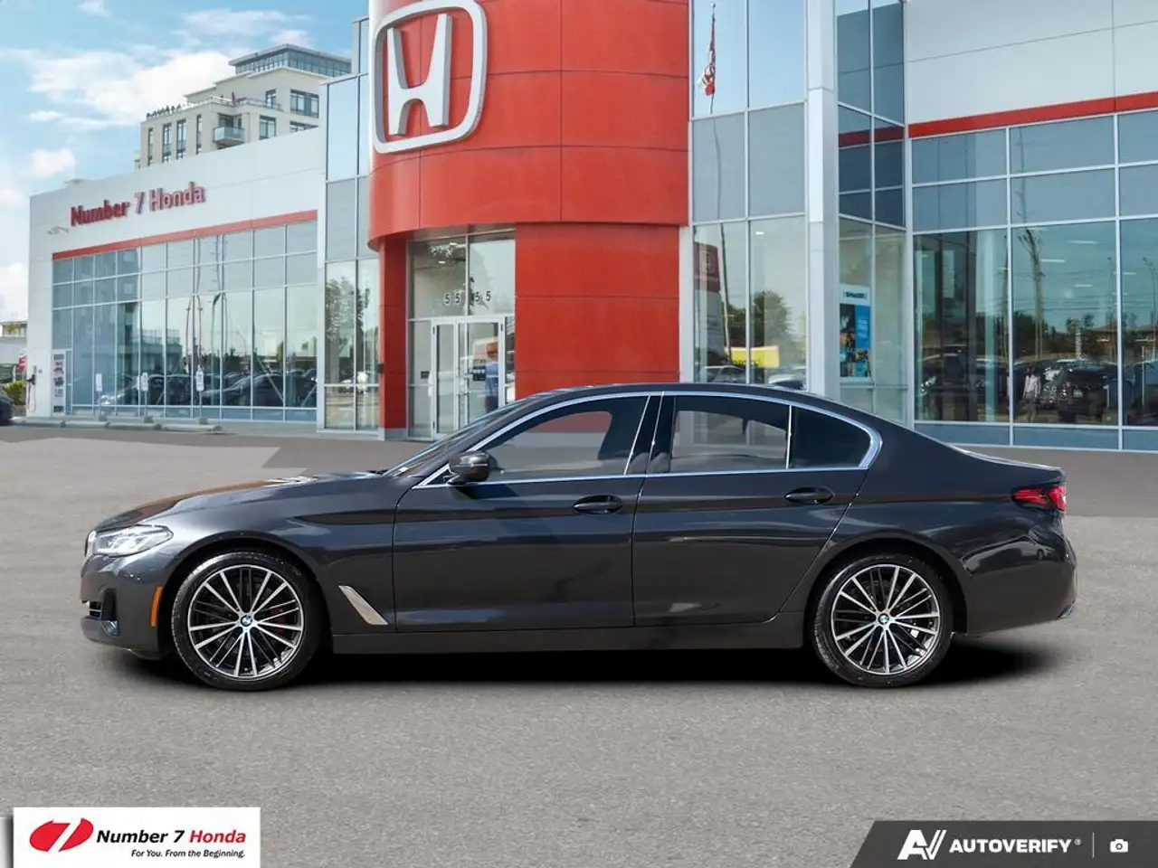 BMW 5 Series photo BMW 5 Series