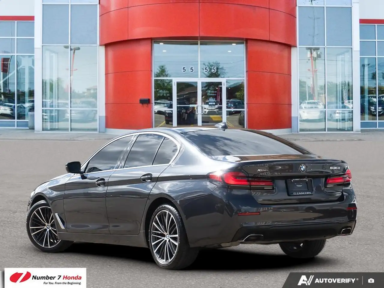 BMW 5 Series photo BMW 5 Series