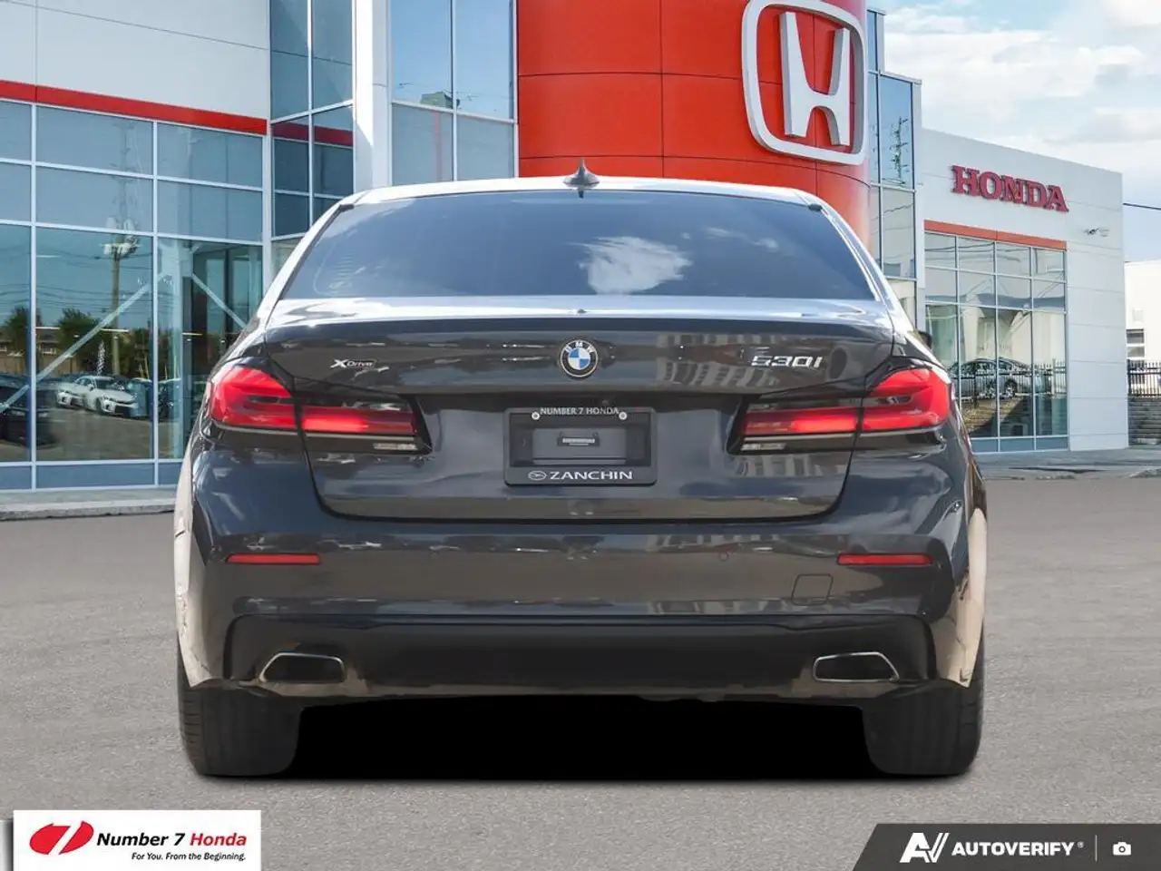 BMW 5 Series photo BMW 5 Series