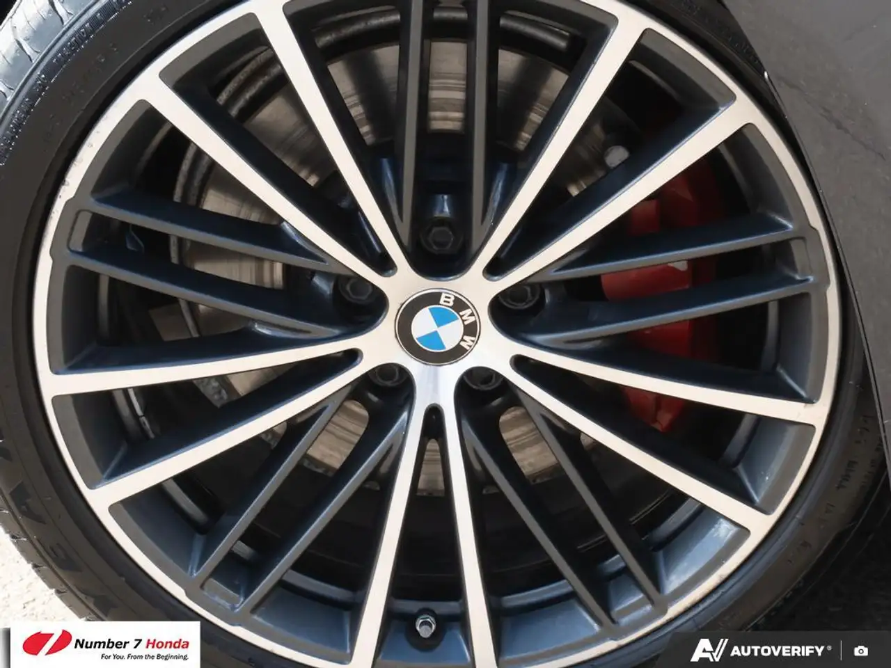 BMW 5 Series photo BMW 5 Series