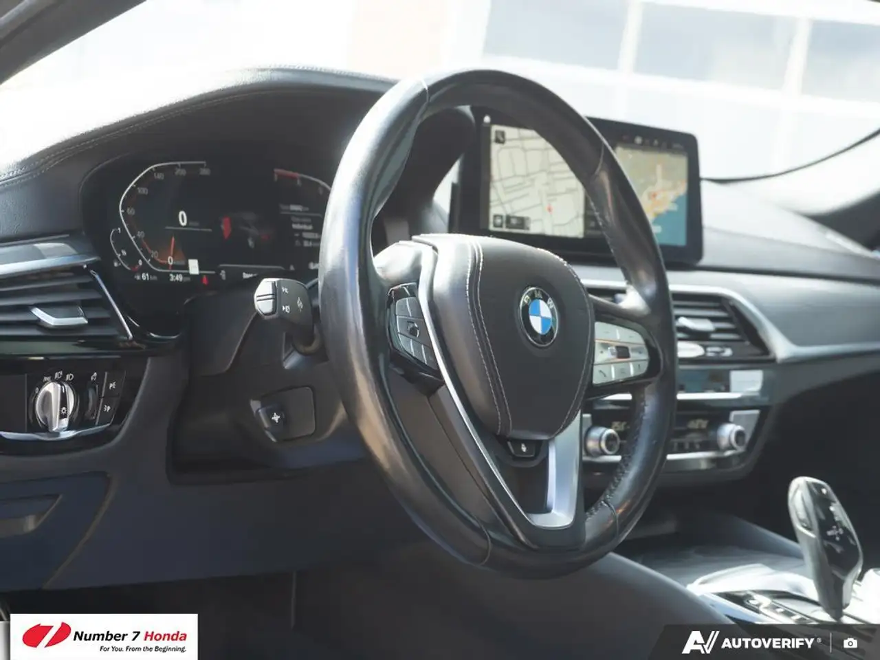BMW 5 Series photo BMW 5 Series
