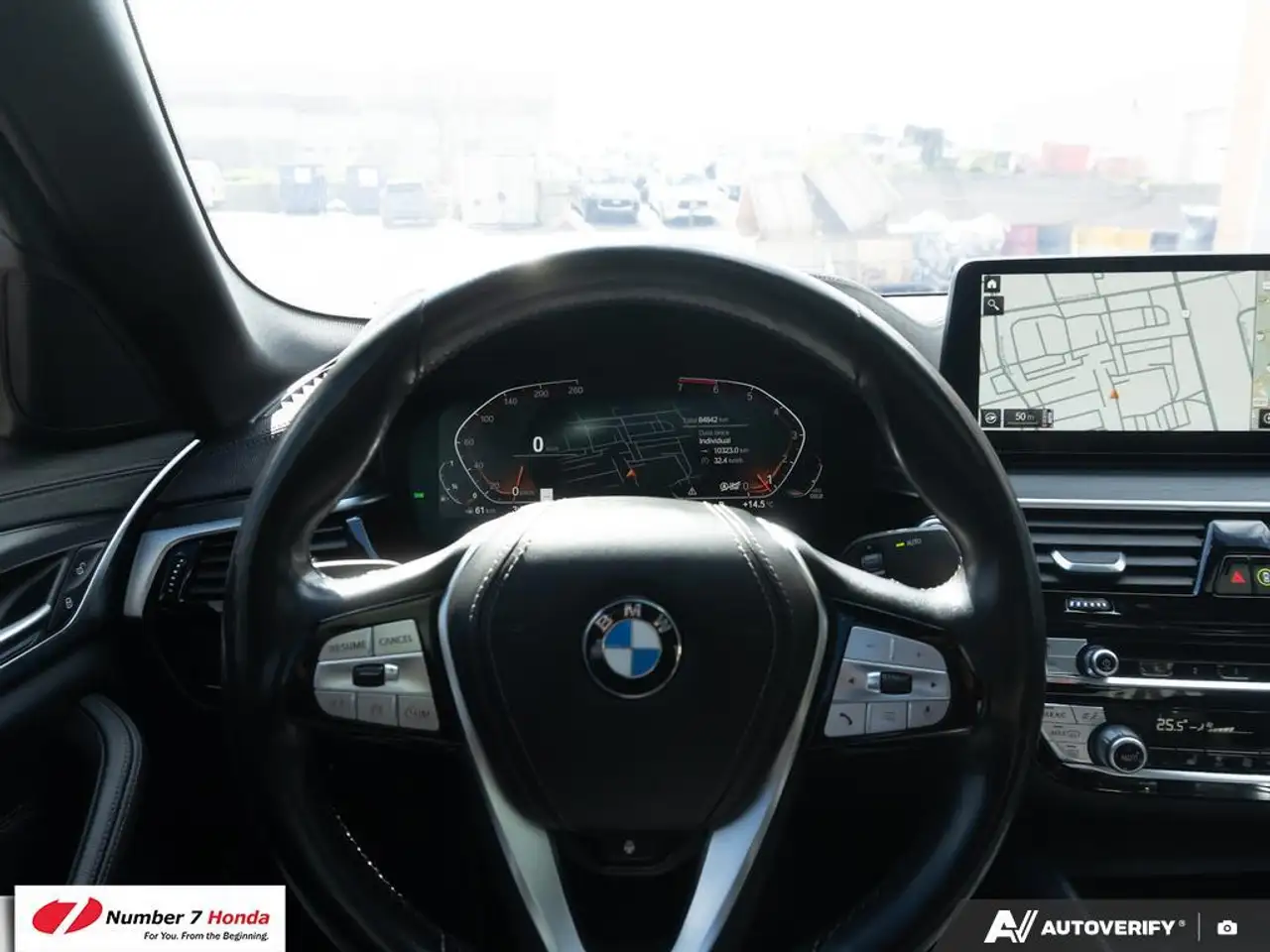 BMW 5 Series photo BMW 5 Series