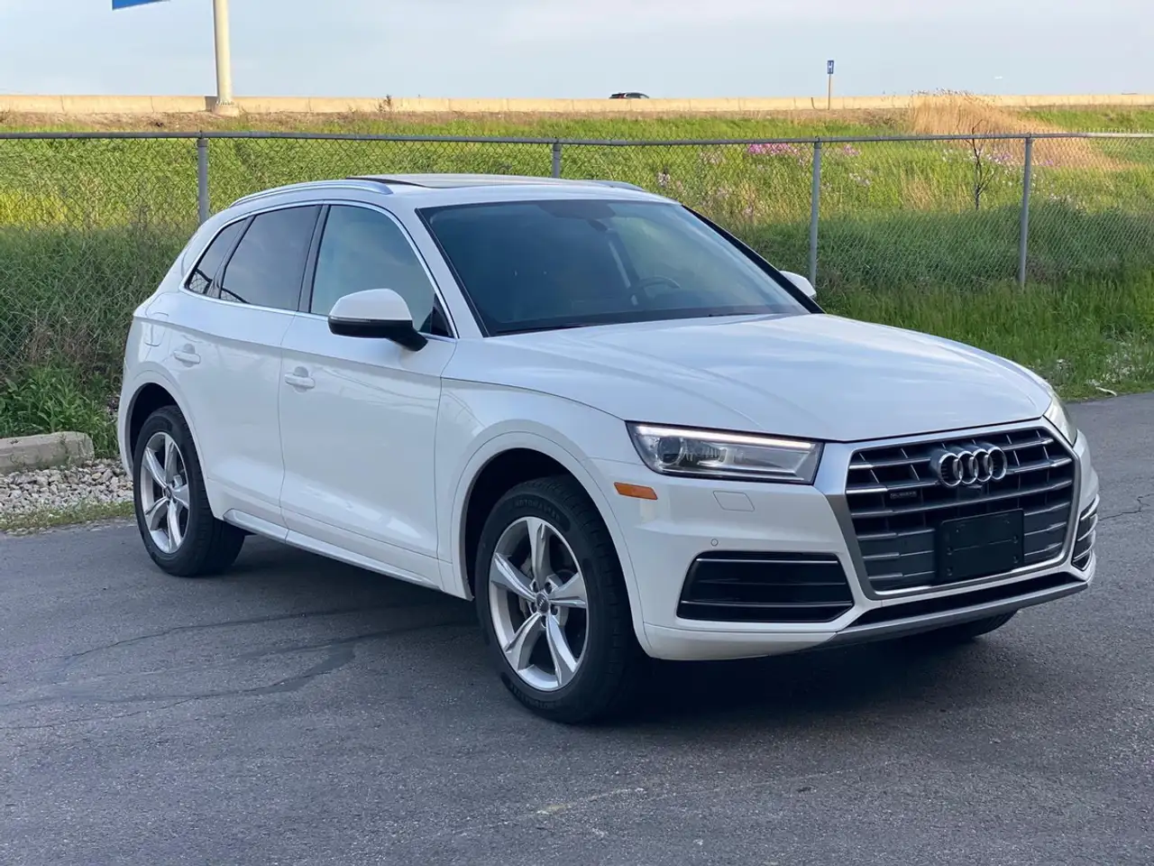 Audi Q5 снимка Audi Q5