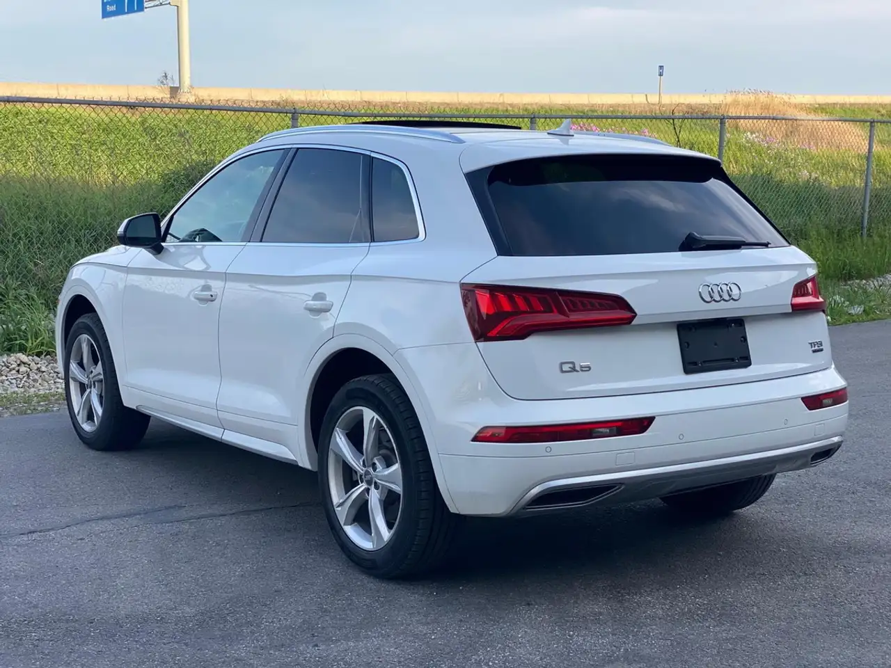 Audi Q5 снимка Audi Q5