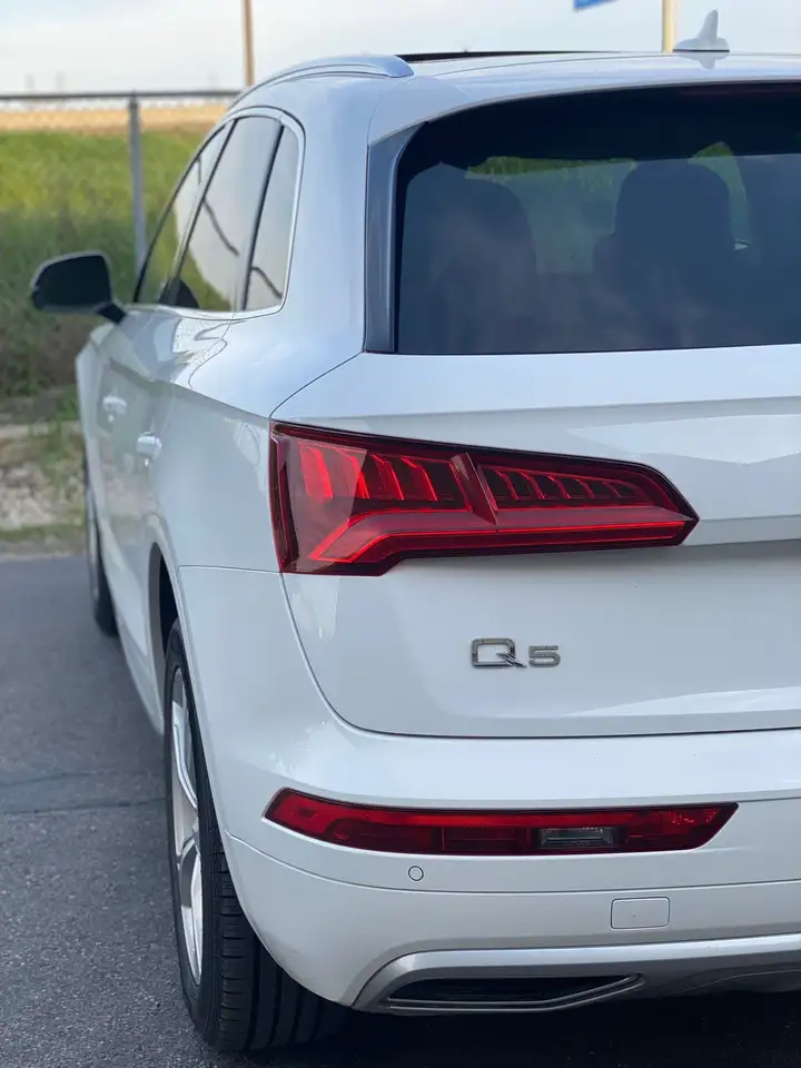 Audi Q5 снимка Audi Q5