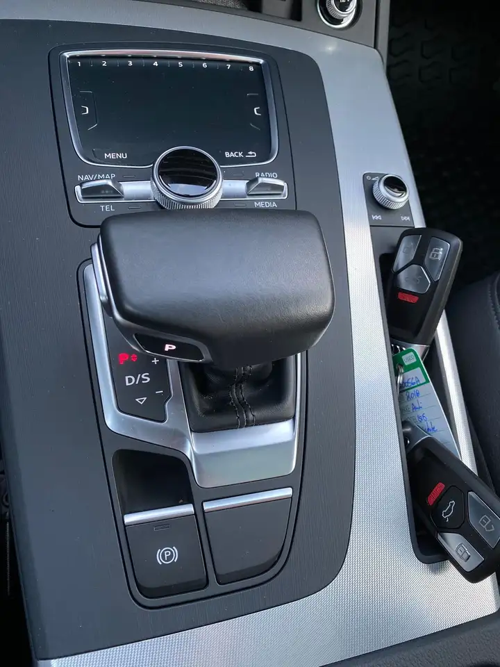 Audi Q5 снимка Audi Q5