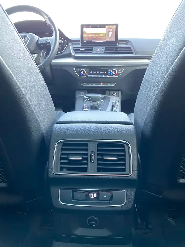 Audi Q5 снимка Audi Q5