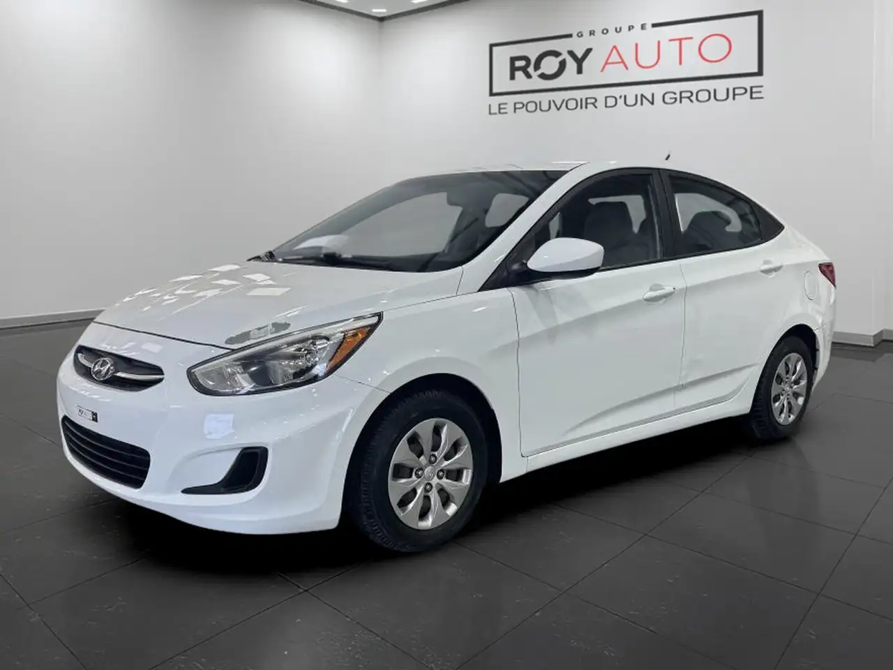 Hyundai ACCENT photo Hyundai ACCENT