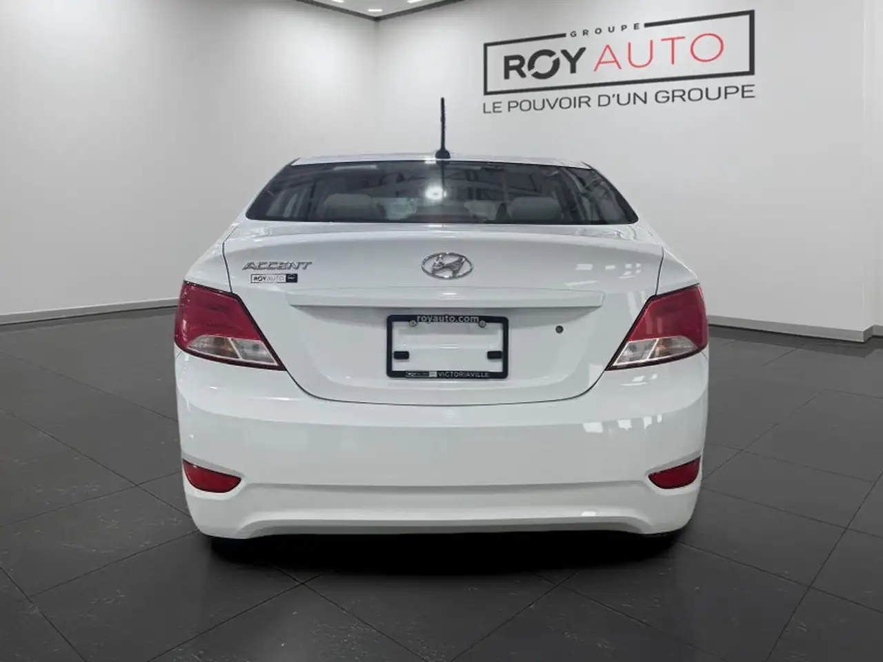 Hyundai ACCENT photo Hyundai ACCENT