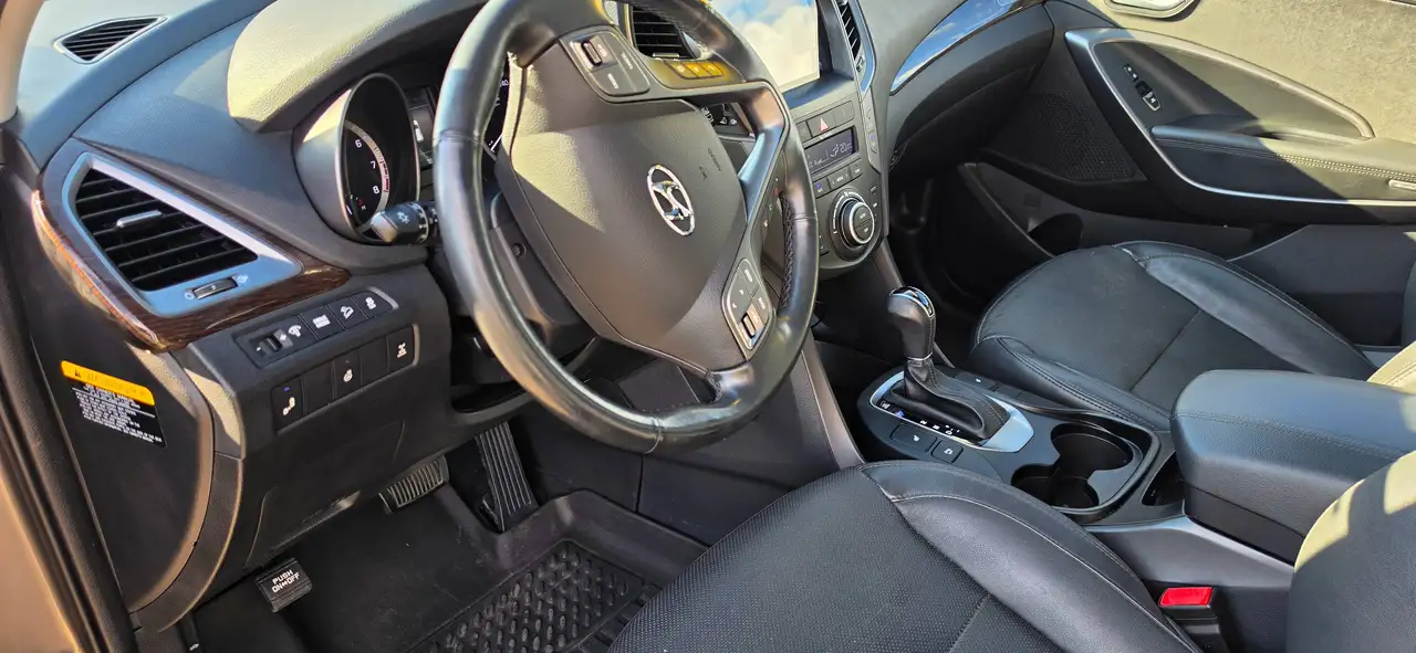 Hyundai SANTA FE снимка Hyundai SANTA FE
