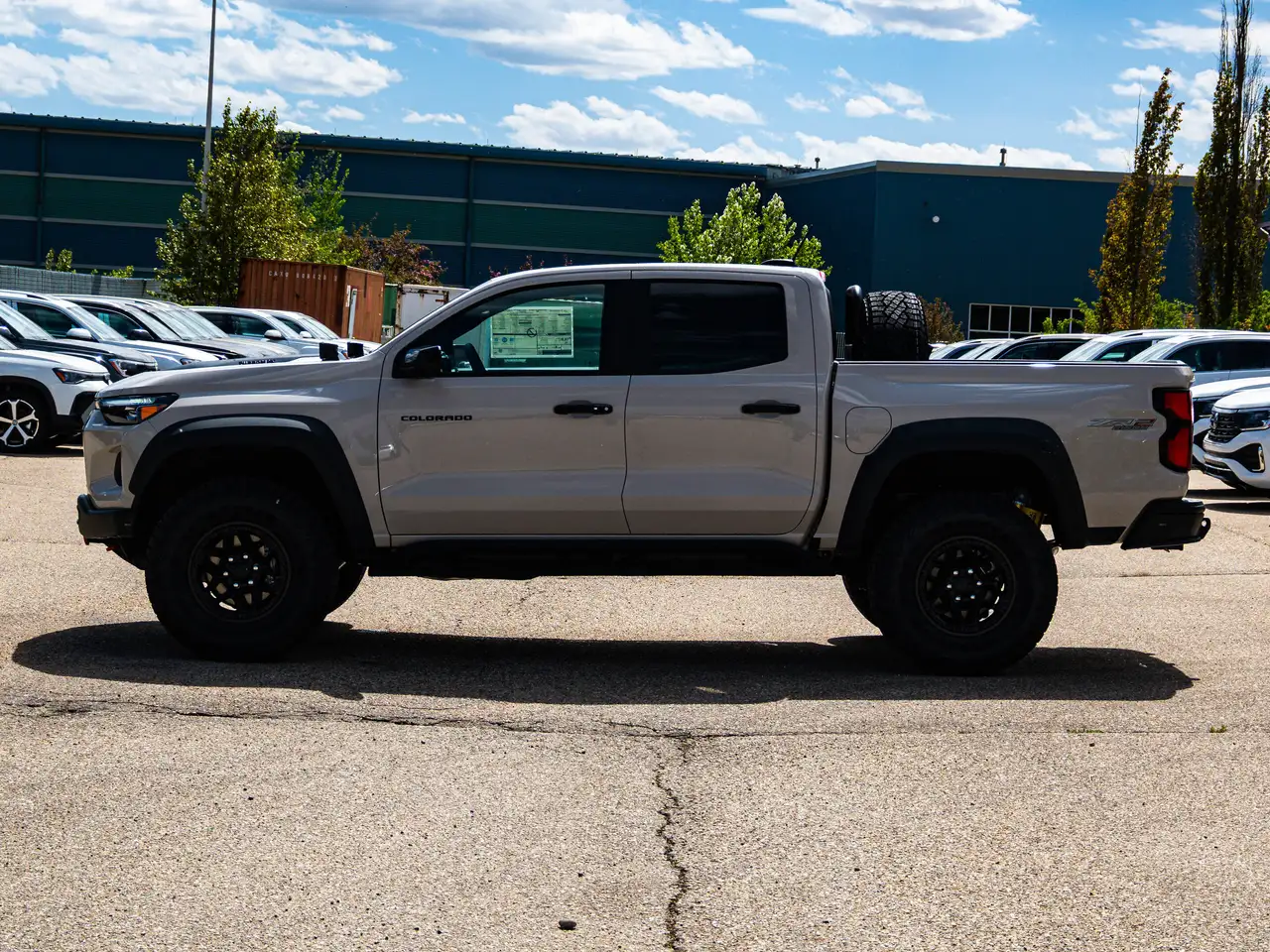 Chevrolet Colorado снимка Chevrolet Colorado