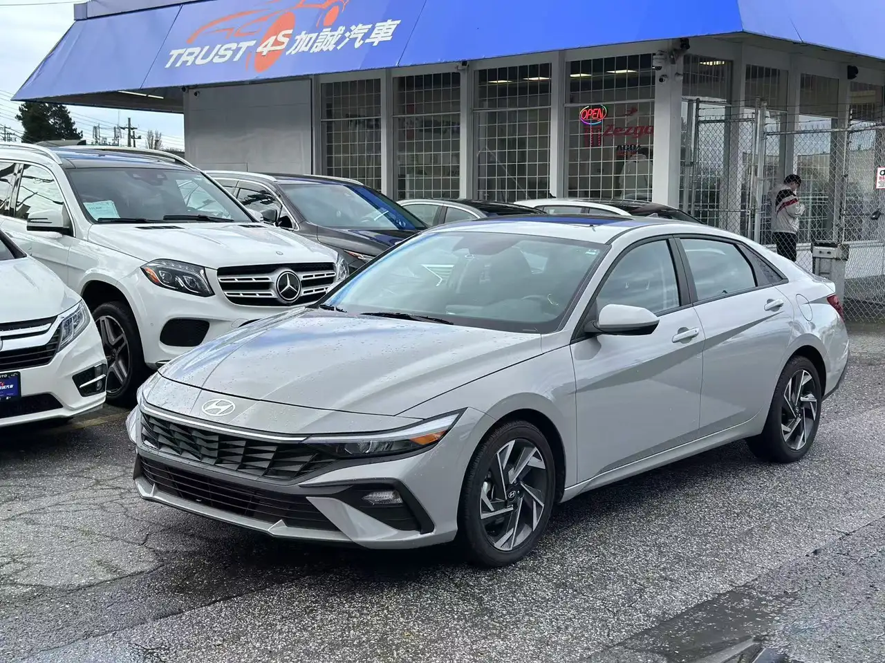 Hyundai ELANTRA снимка Hyundai ELANTRA