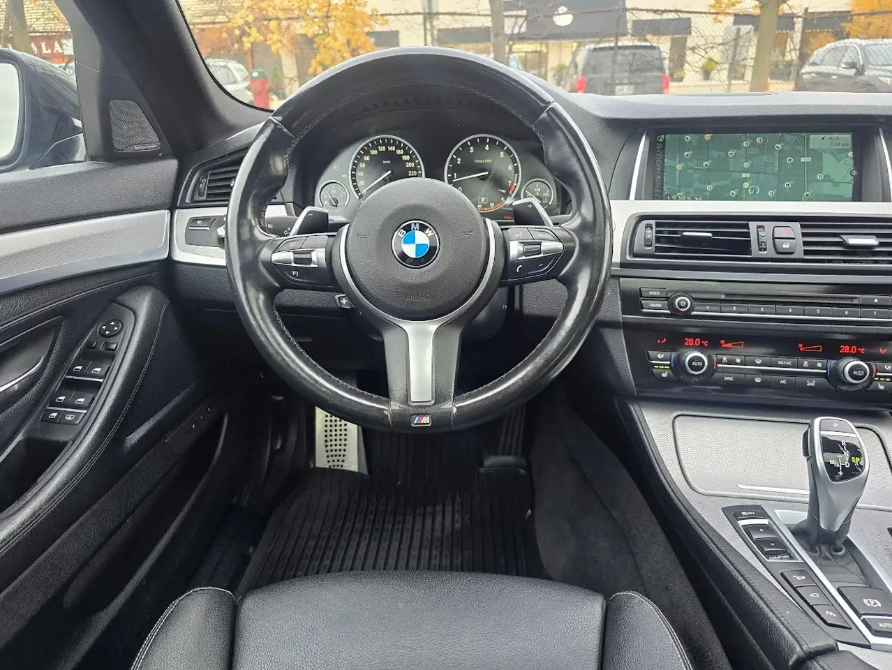 BMW 5 Series photo BMW 5 Series