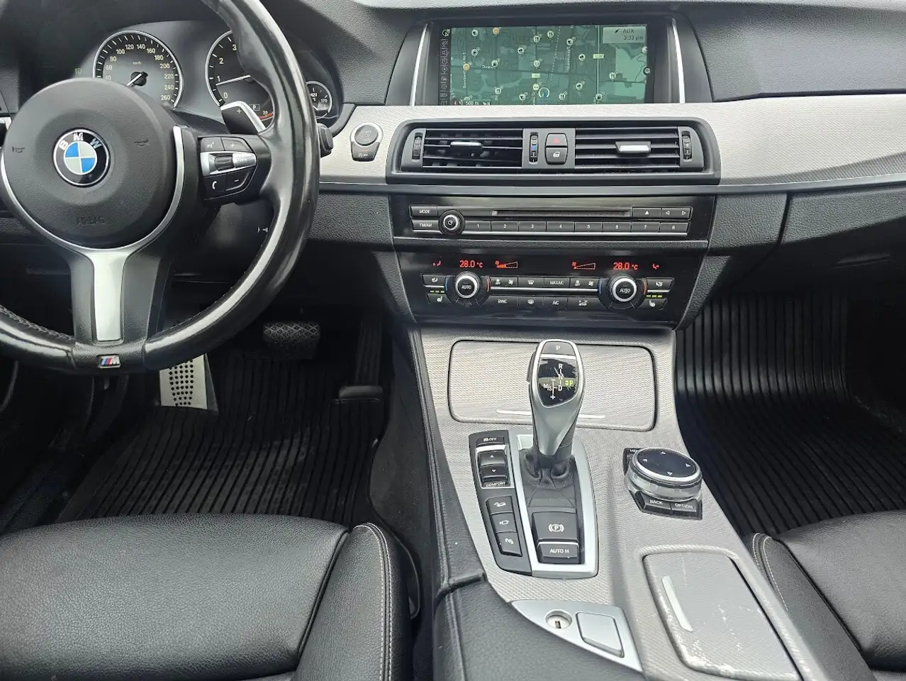 BMW 5 Series photo BMW 5 Series