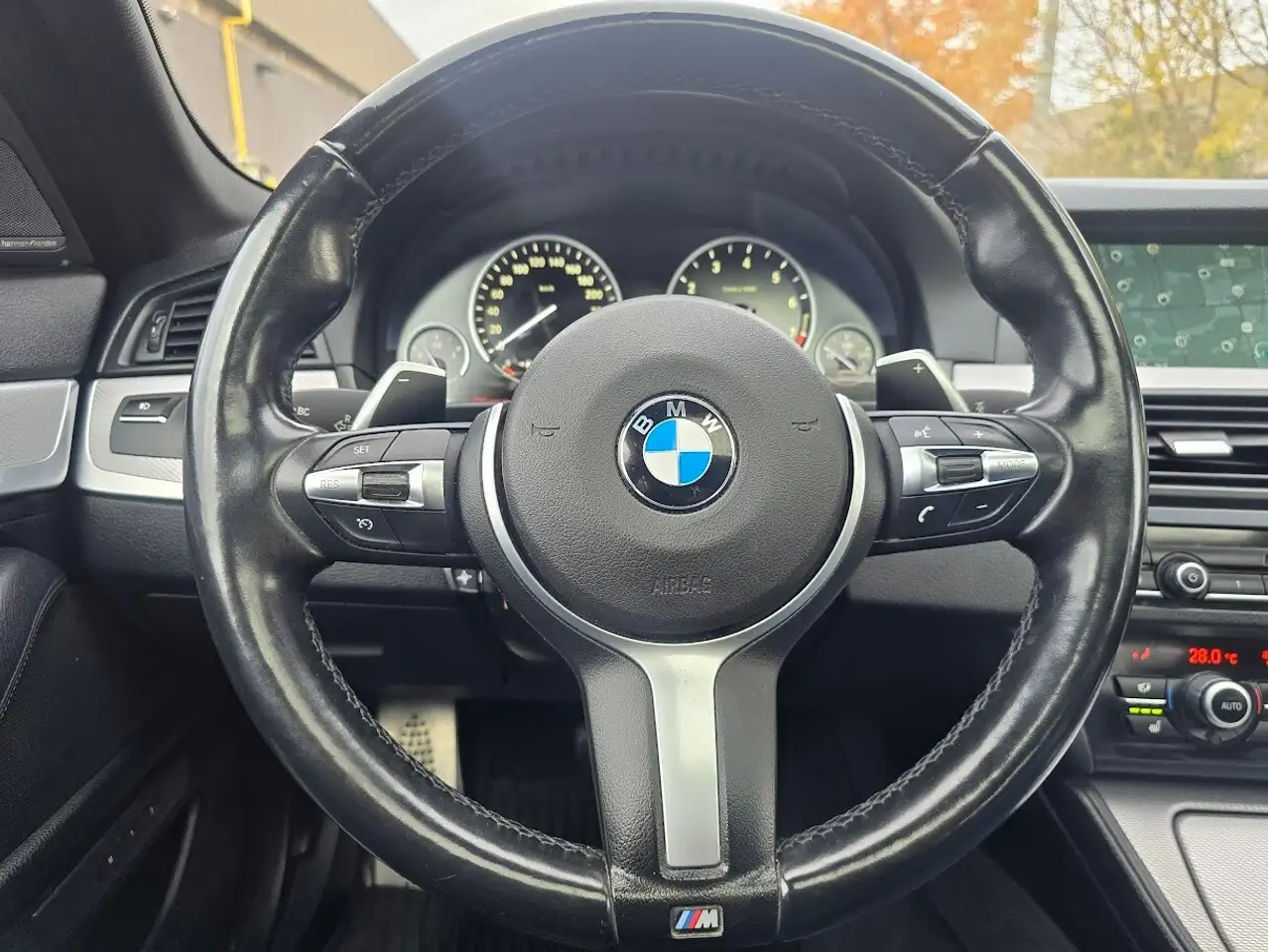 BMW 5 Series photo BMW 5 Series