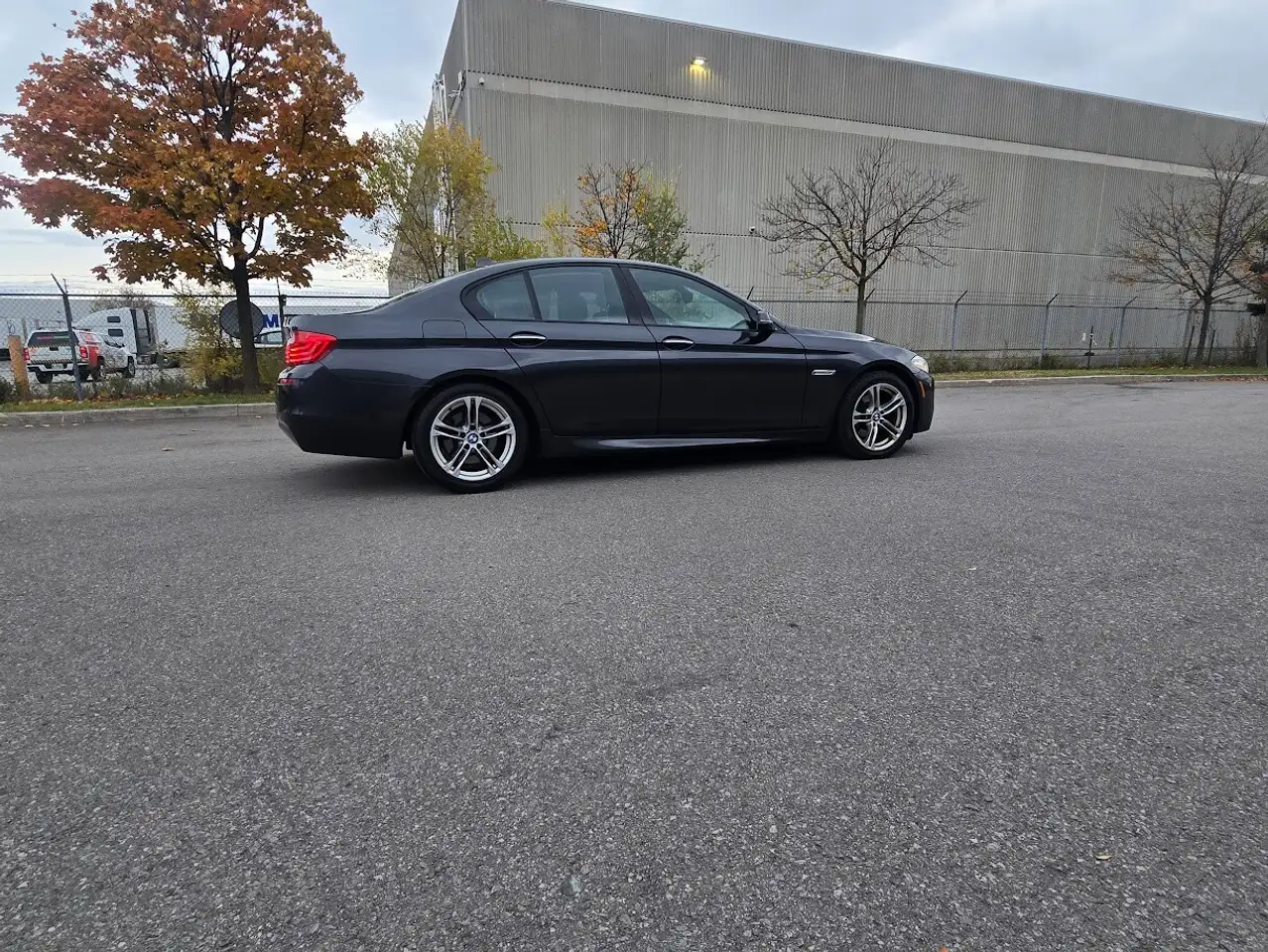 BMW 5 Series photo BMW 5 Series