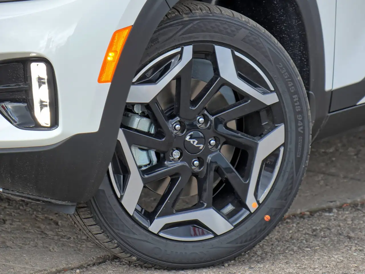Kia Seltos снимка Kia Seltos
