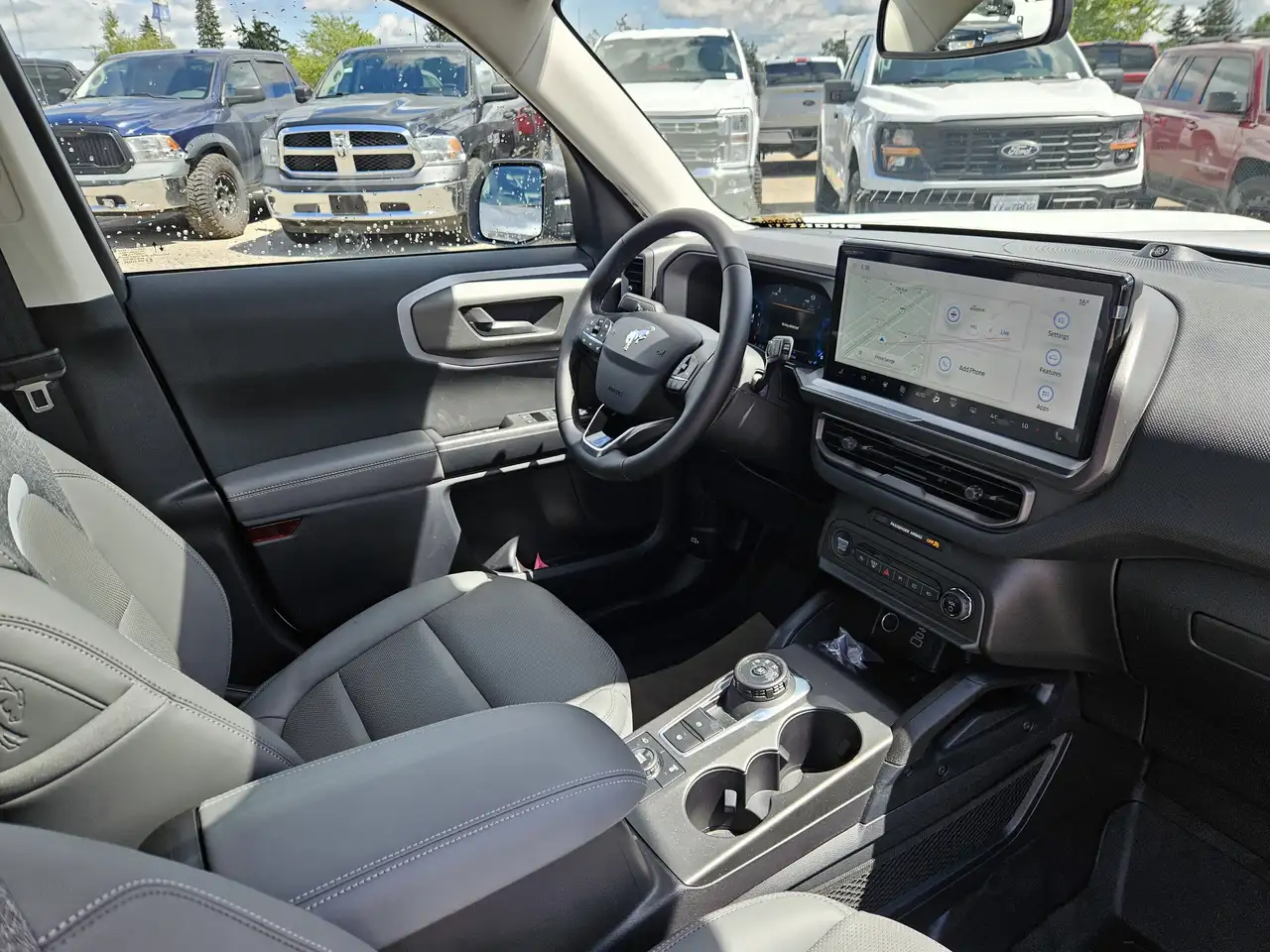 Ford Bronco Sport photo Ford Bronco Sport