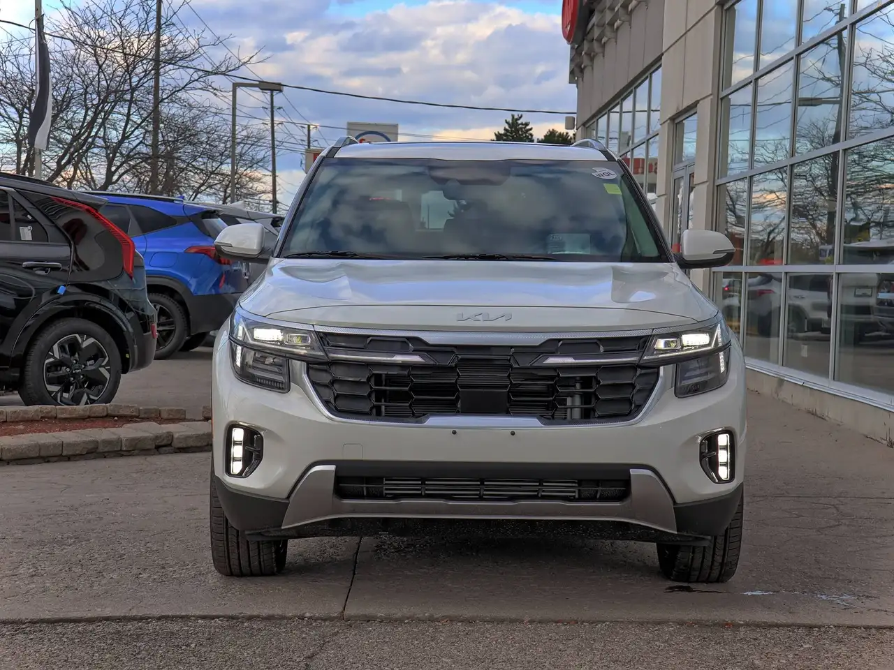 Kia Seltos снимка Kia Seltos