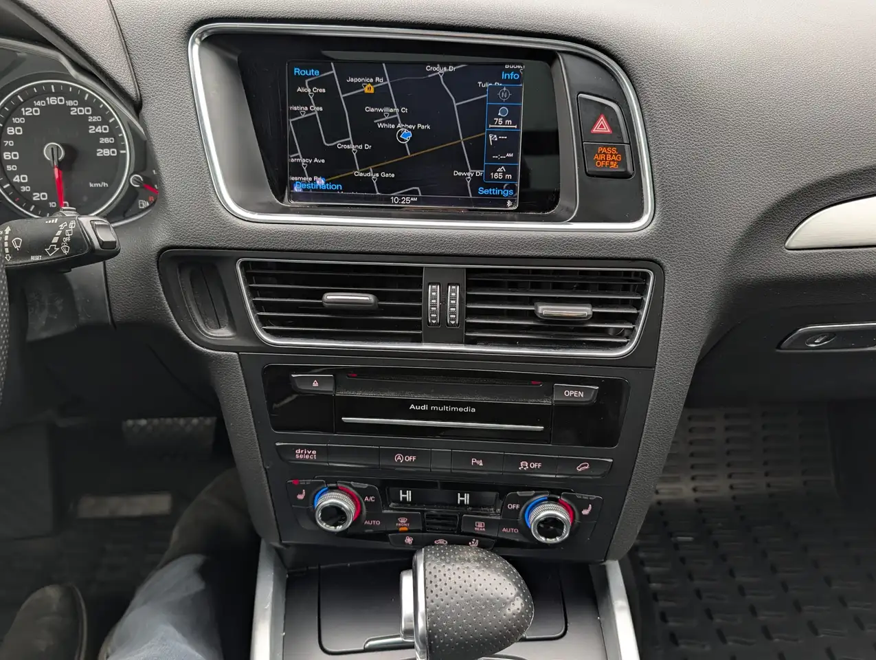 Audi Q5 снимка Audi Q5